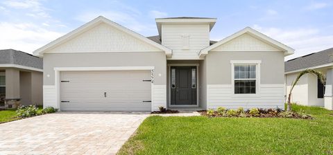Photo of 5574 Buckeye Bend Drive, Saint Cloud, FL 34772 (MLS # L4961175)