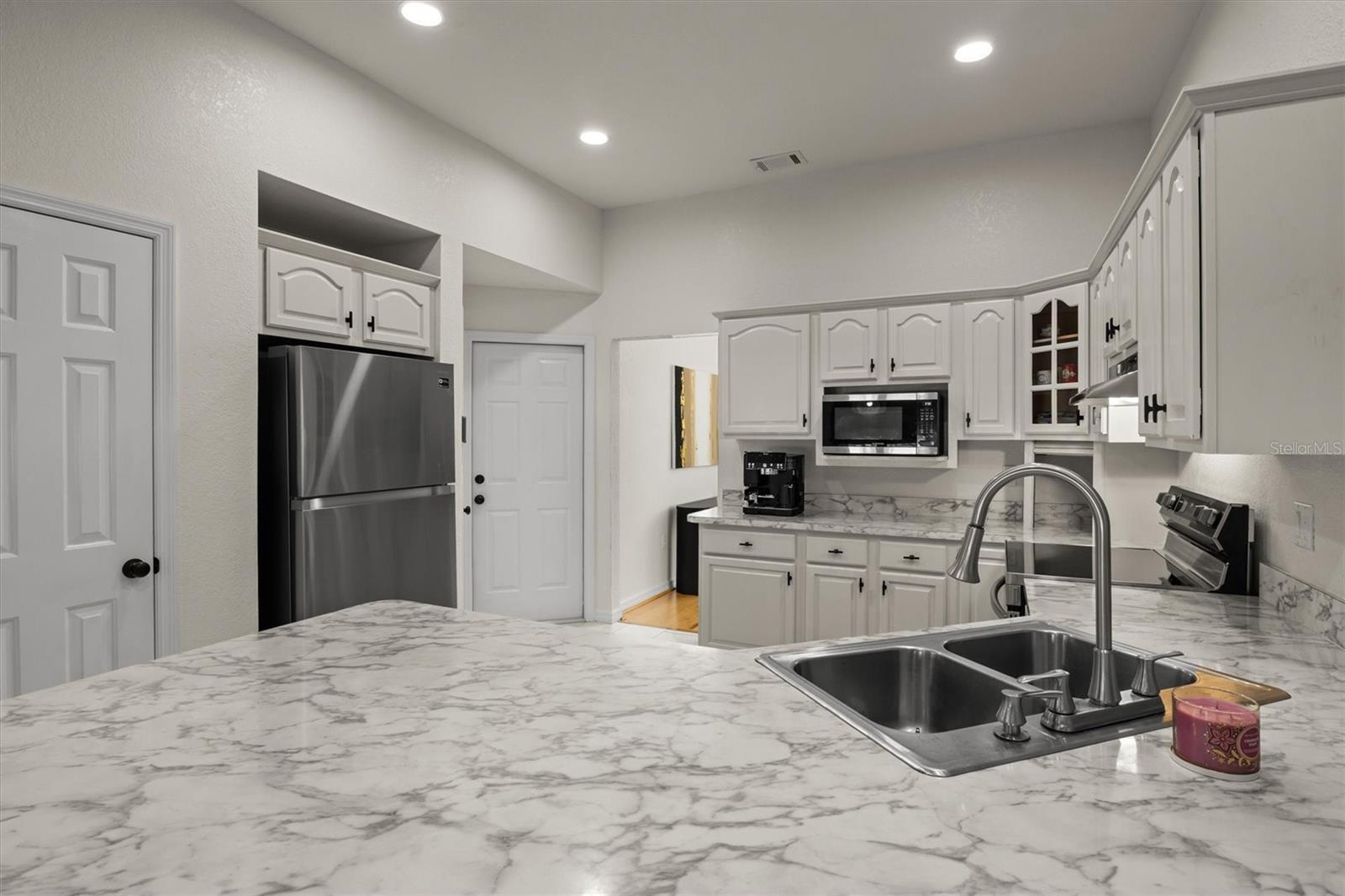 LAKE MARIAM HILLS REP - Residential