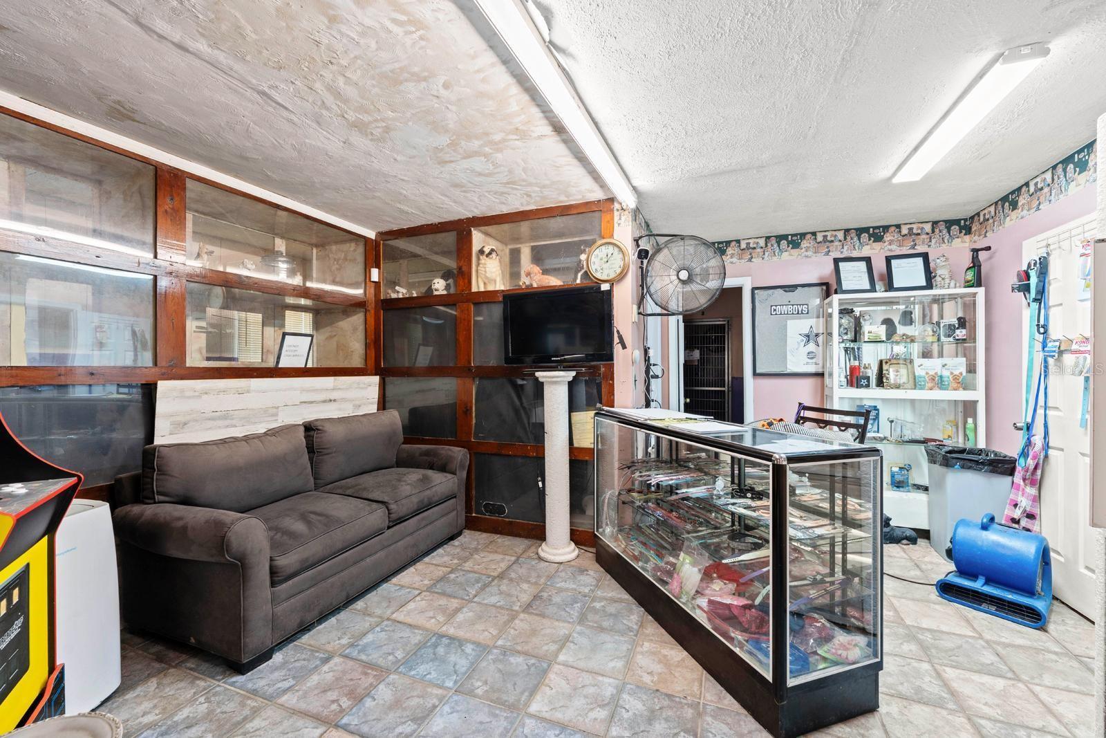 UNPLATTED - Residential