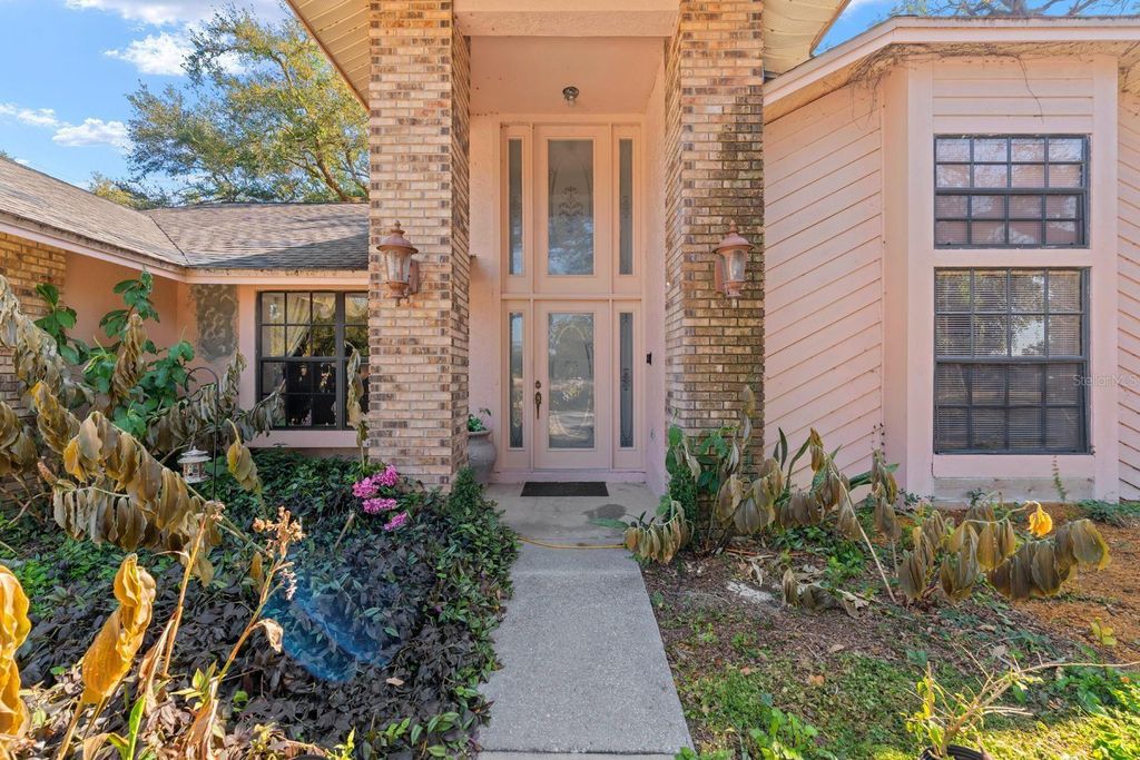 Photo of 2501 E Diana Street, Tampa, FL 33610 (MLS # TB8472893)