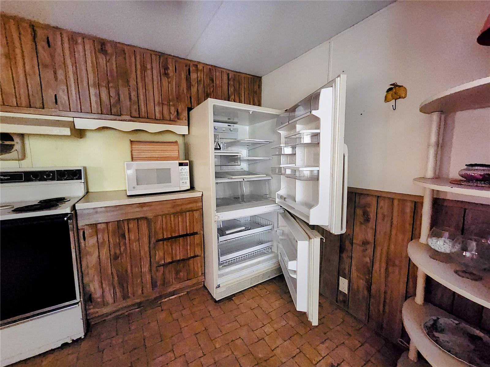 TRAILS END RETREAT UNREC - Residential