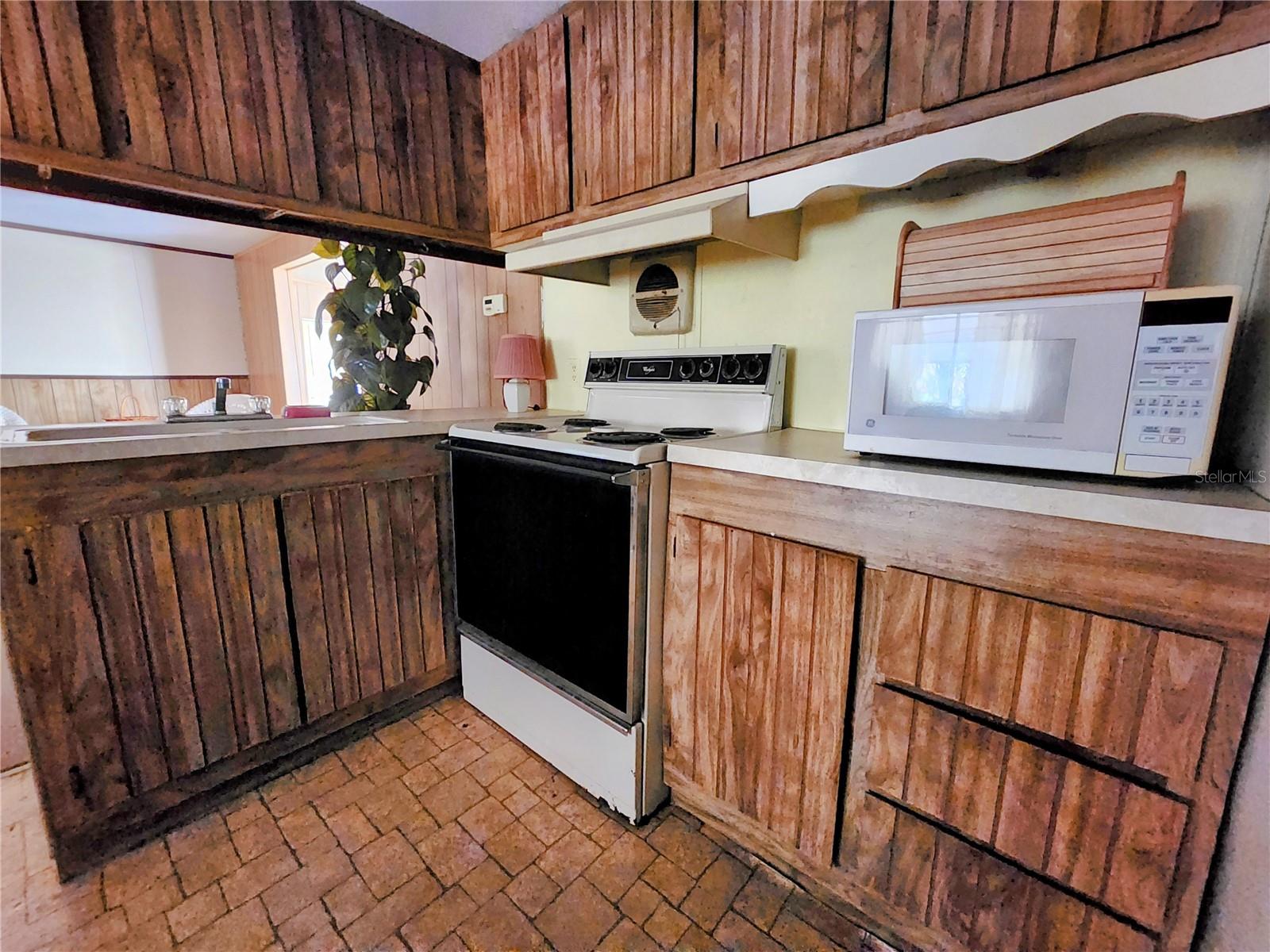 TRAILS END RETREAT UNREC - Residential