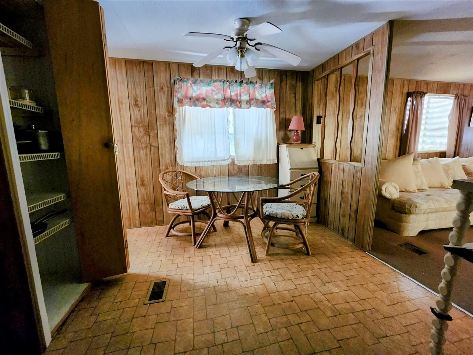 TRAILS END RETREAT UNREC - Residential