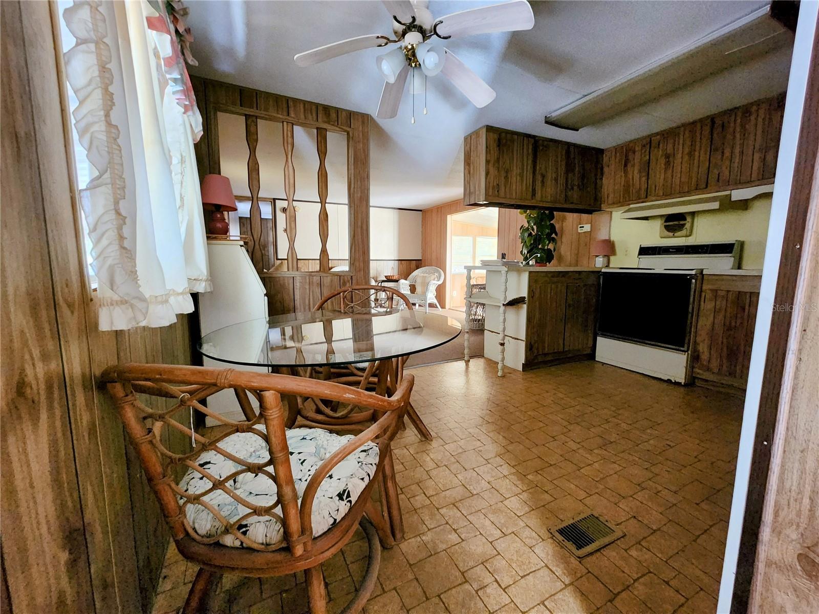 TRAILS END RETREAT UNREC - Residential