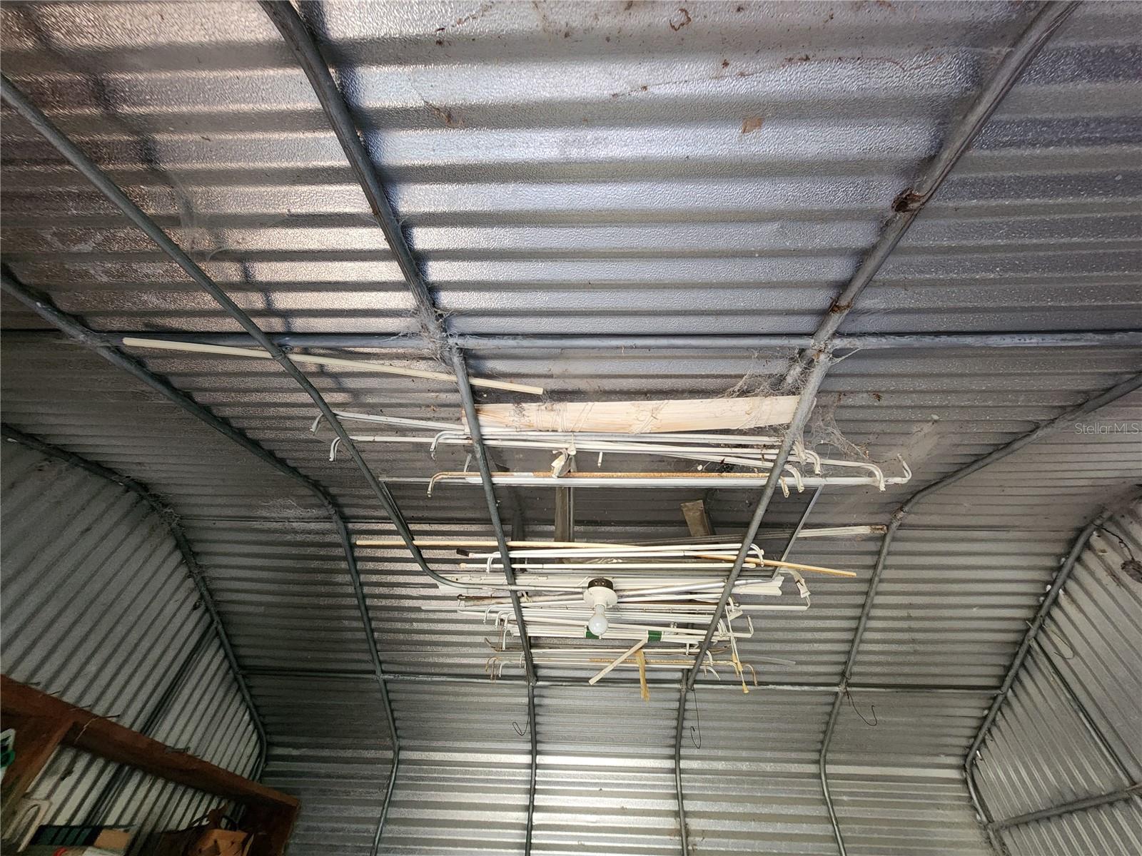 TRAILS END RETREAT UNREC - Residential