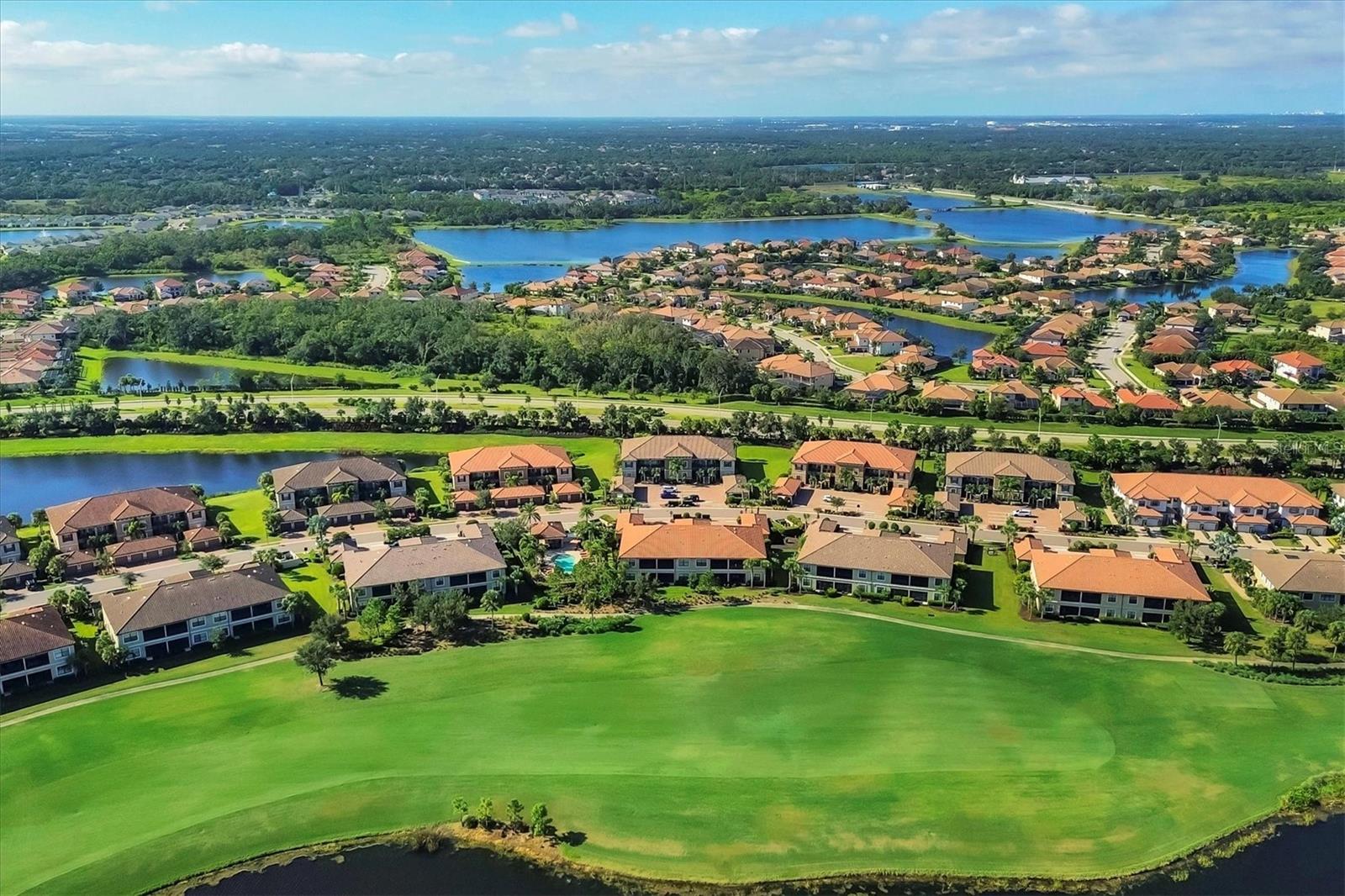 BACCIANO I/ESPLANADE LAKEWOOD - Residential