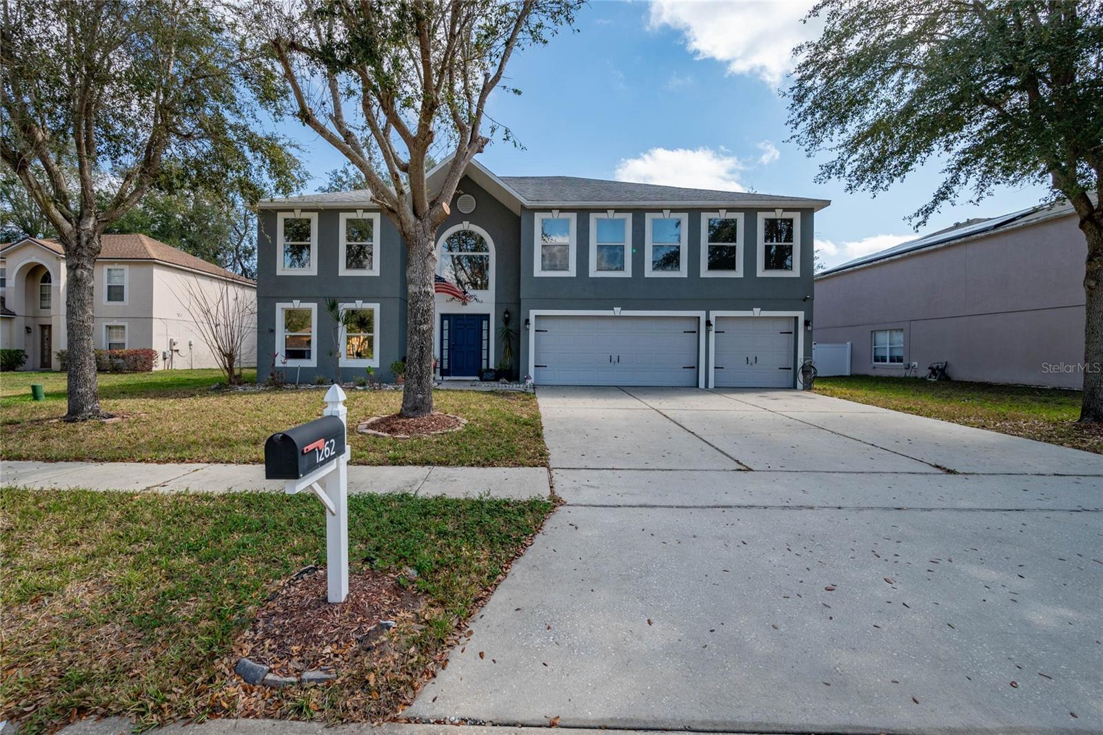 1262 STONEWATER CIRCLE
