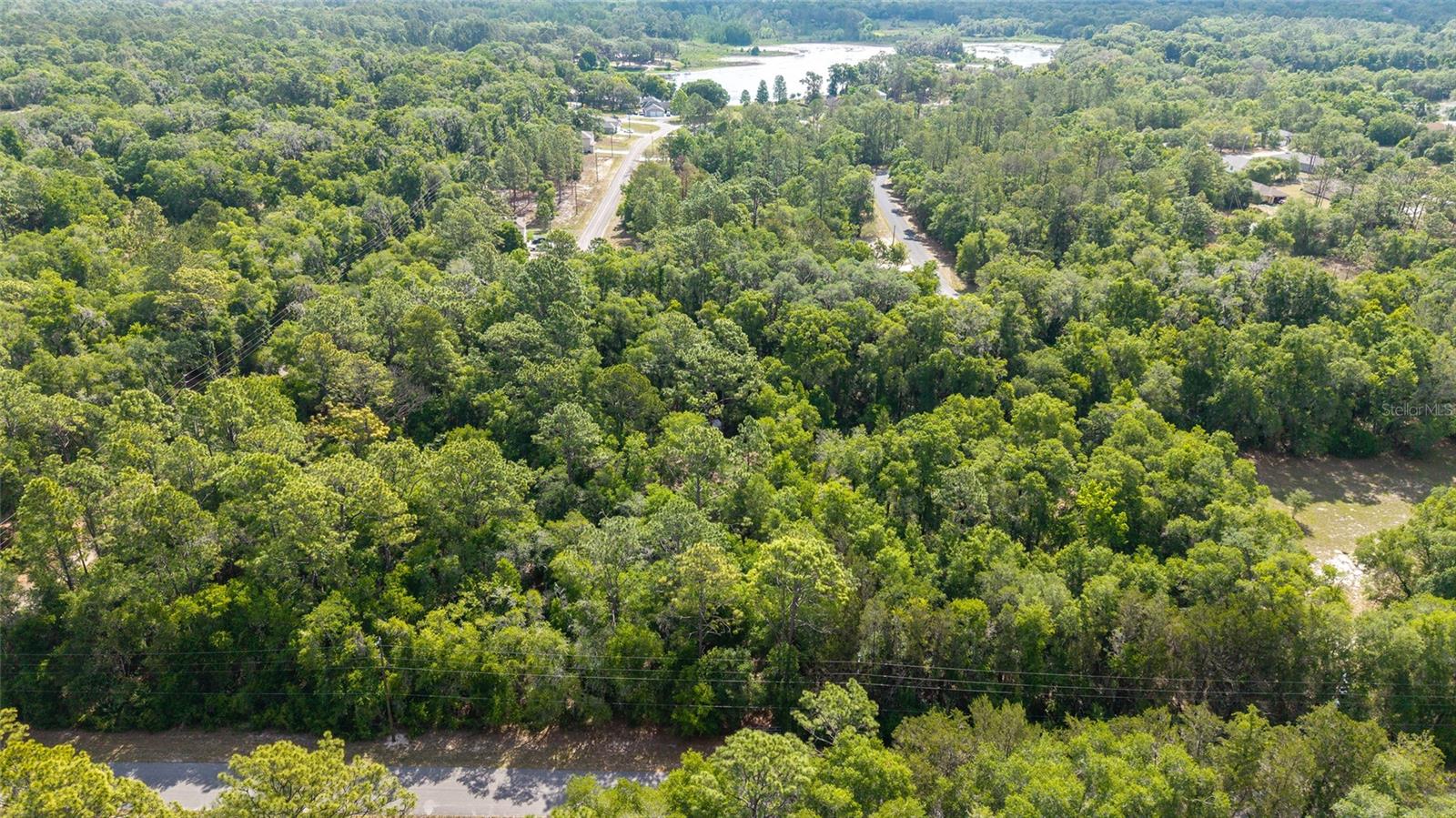 AREO ESTATES - Land