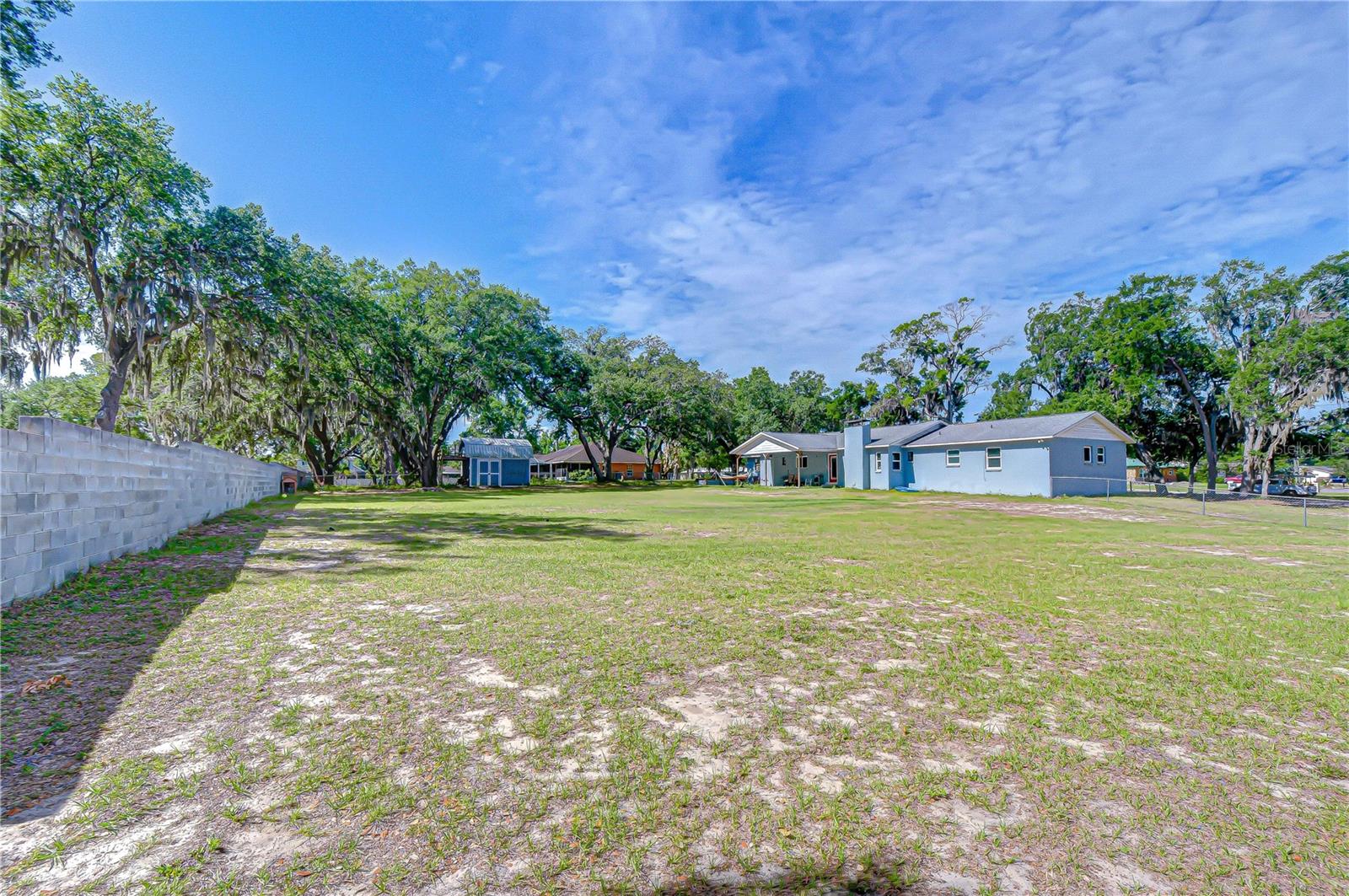 WINCHESTER WOODS - Residential