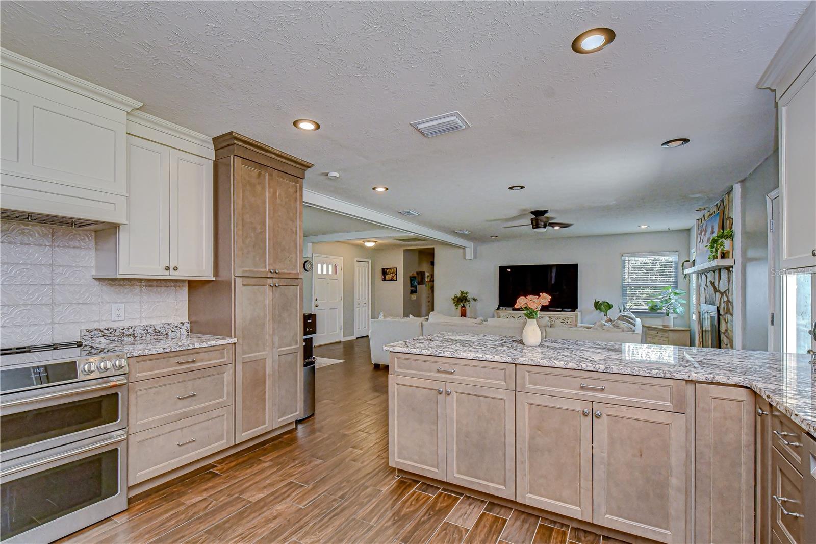 WINCHESTER WOODS - Residential