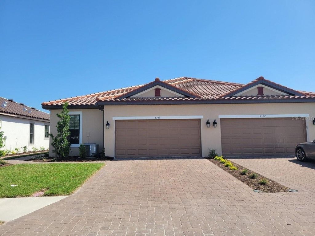 Photo of 5331 Rushmere Court, Palmetto, FL 34221 (MLS # A4692344)
