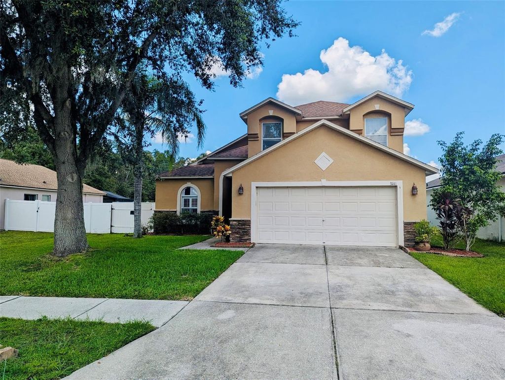 Photo of 31141 Harthorn Court, Wesley Chapel, FL 33543 (MLS # TB8417887)