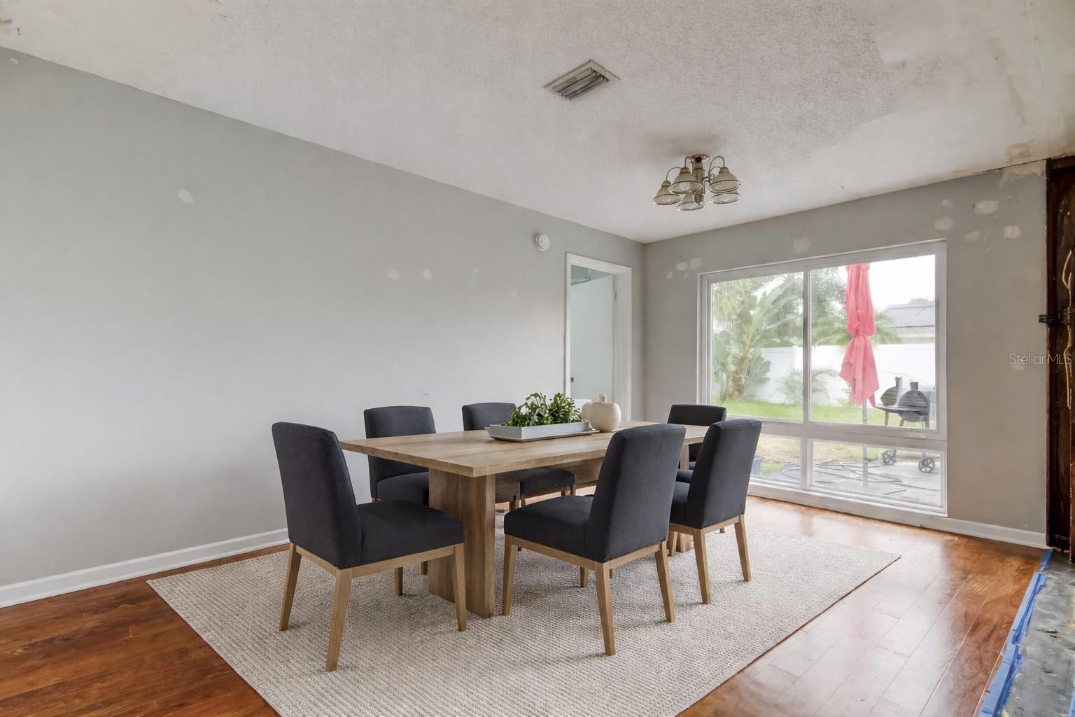 6747 DEER POND LANE N