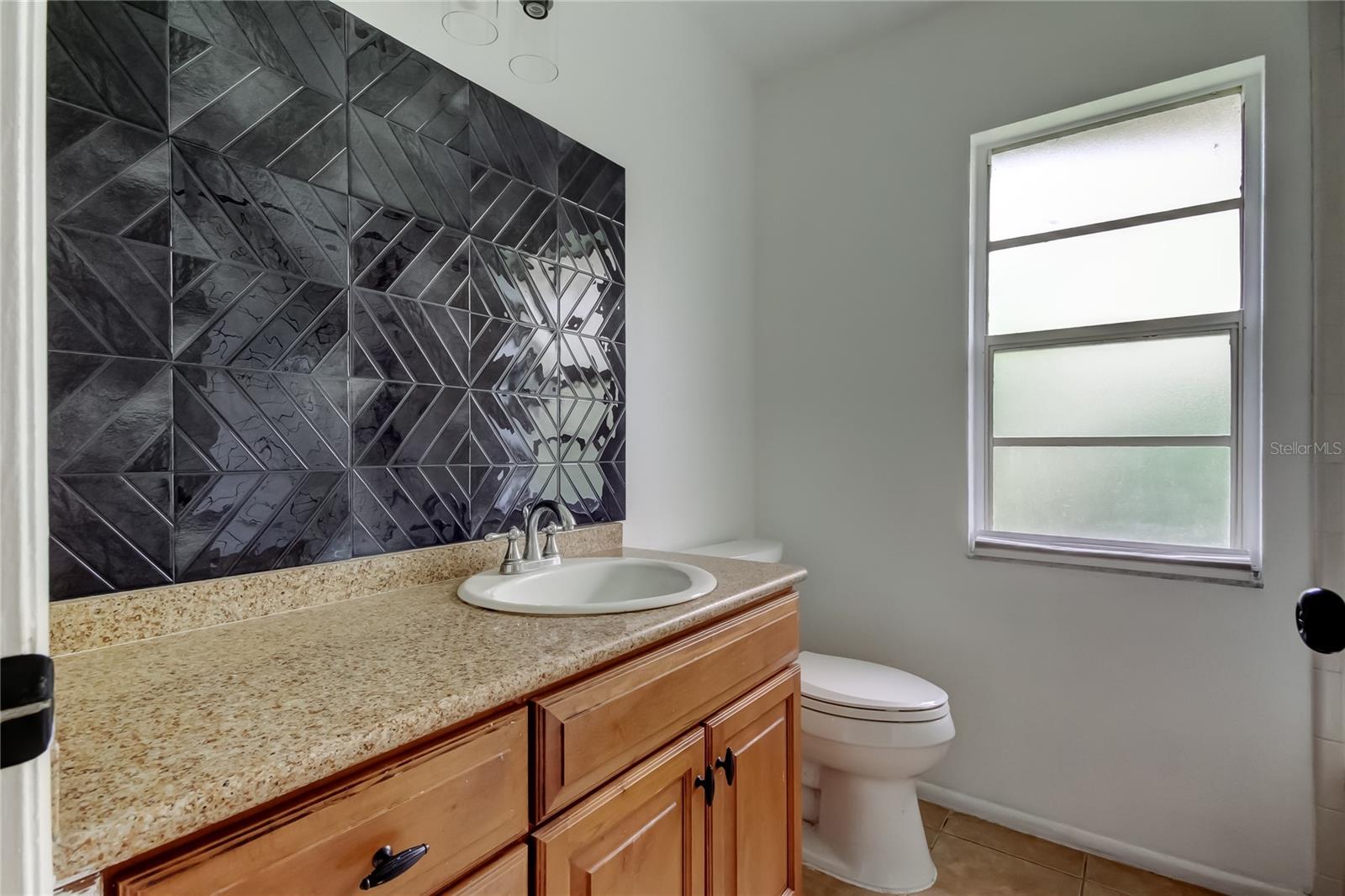 BONNIE GLYNN PH ONE-B - Residential