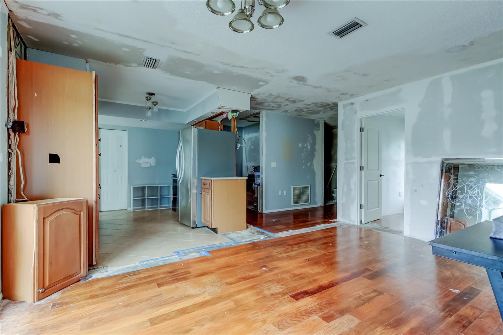 BONNIE GLYNN PH ONE-B - Residential