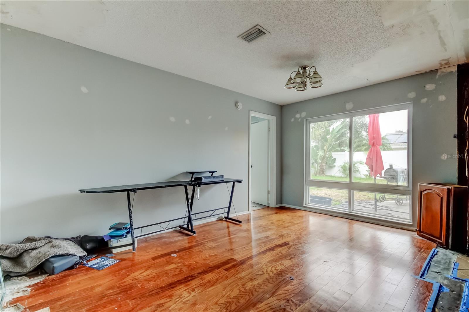 BONNIE GLYNN PH ONE-B - Residential