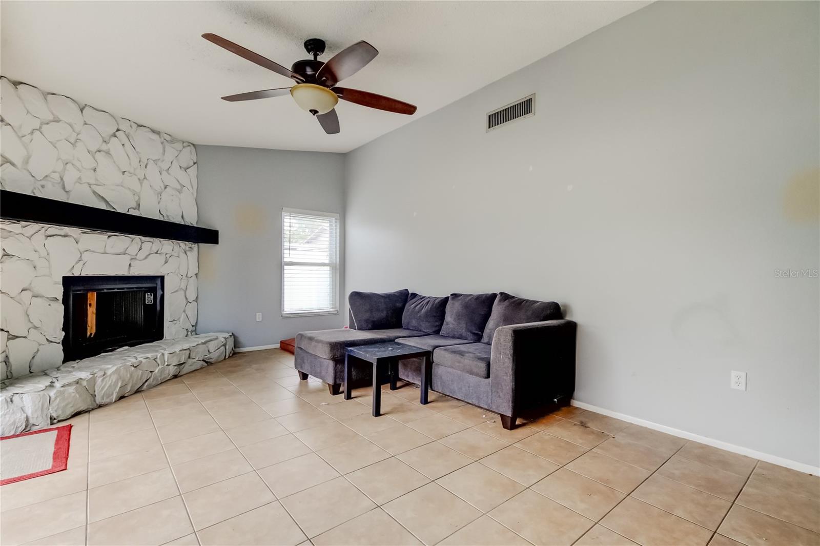 BONNIE GLYNN PH ONE-B - Residential