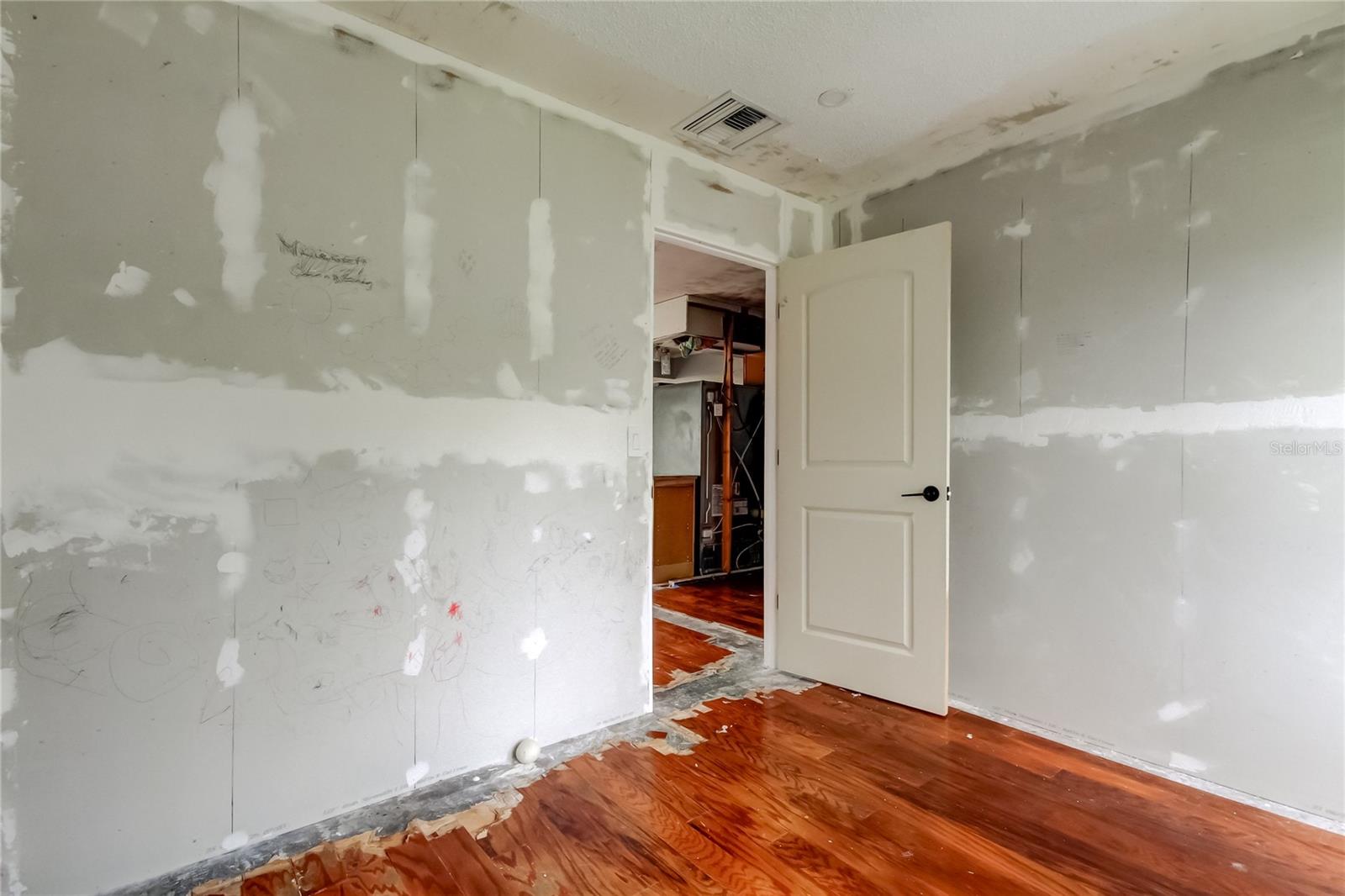 BONNIE GLYNN PH ONE-B - Residential