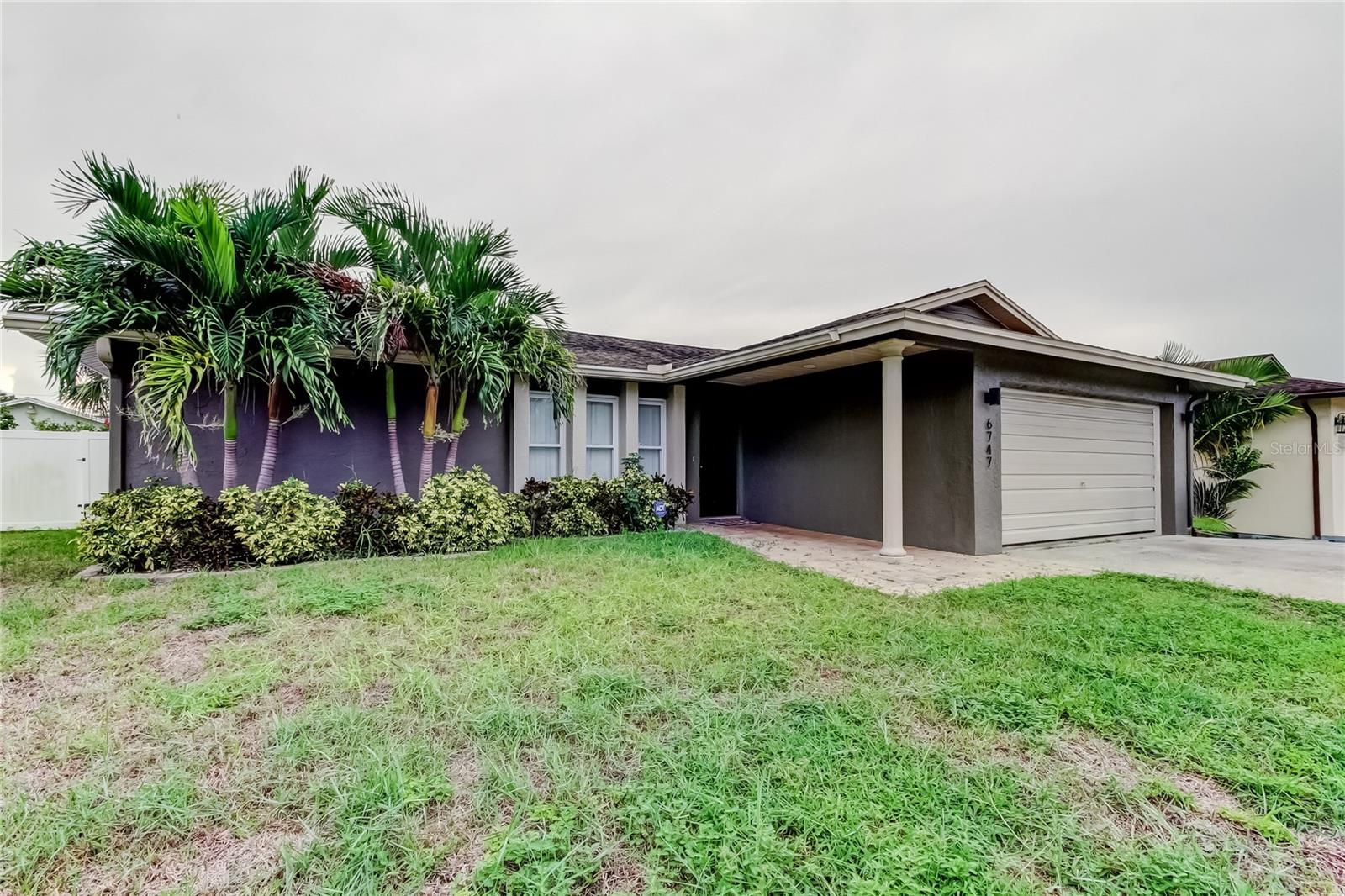 BONNIE GLYNN PH ONE-B - Residential
