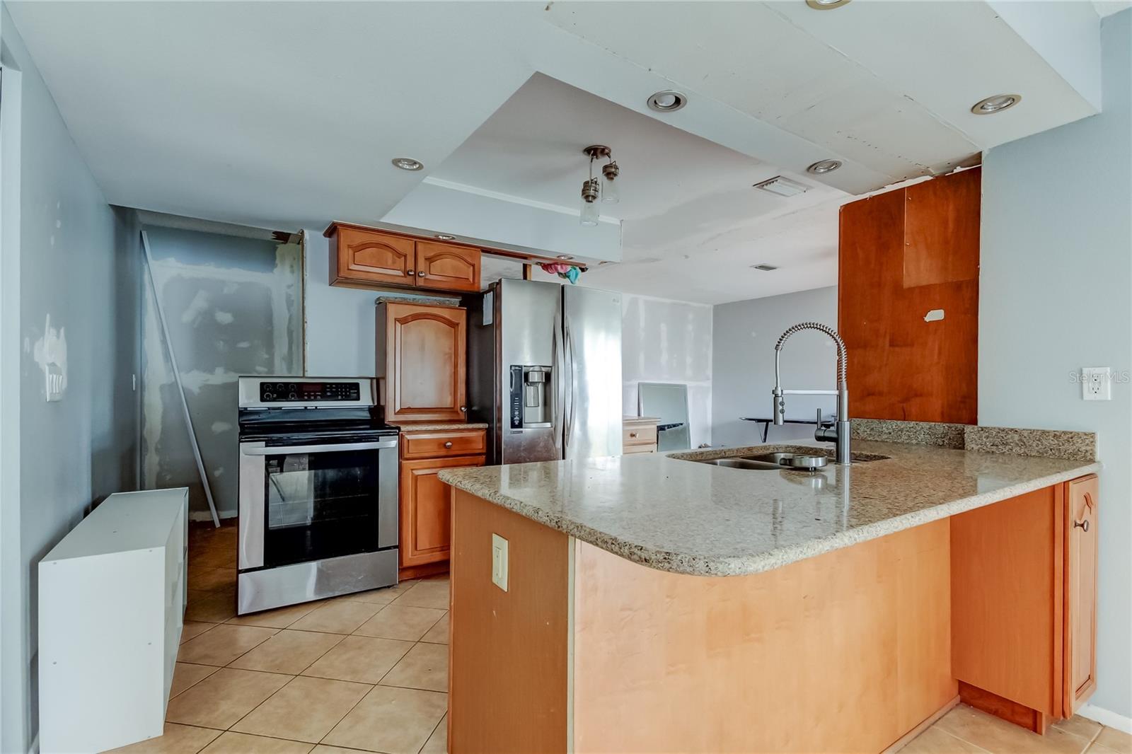 BONNIE GLYNN PH ONE-B - Residential