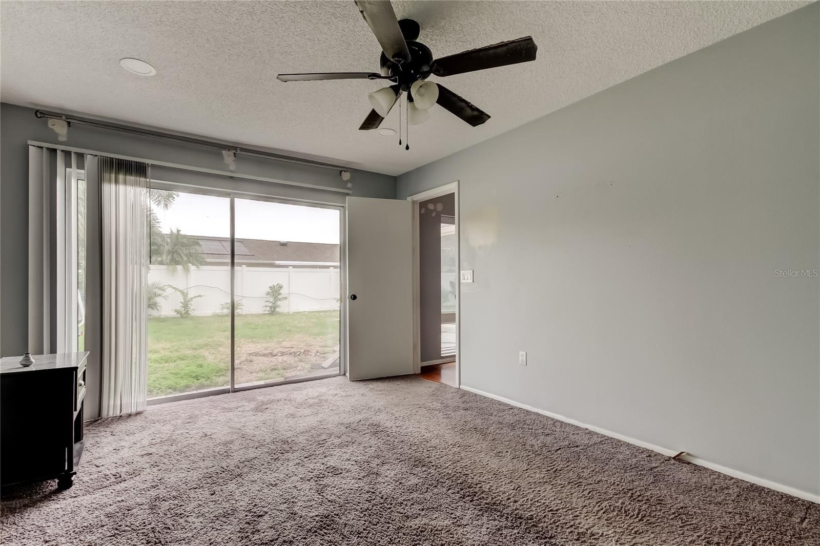 BONNIE GLYNN PH ONE-B - Residential