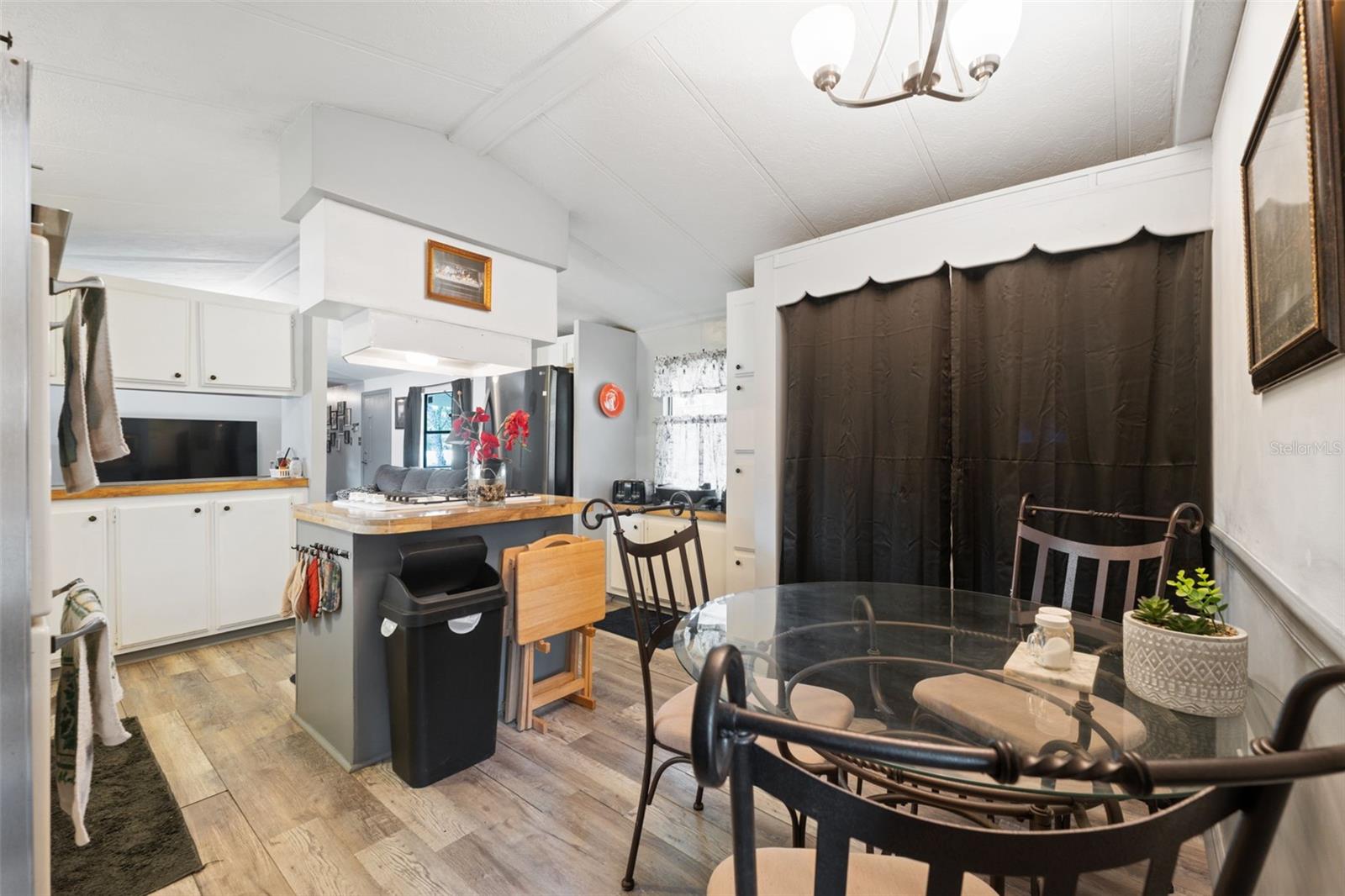 HIGHLAND LAKES - Residential