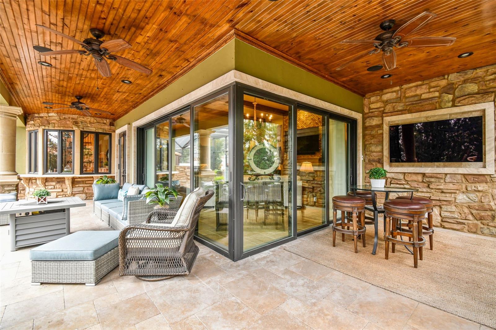 DAVIS ISLANDS PB10 PG52 TO 57 - Residential