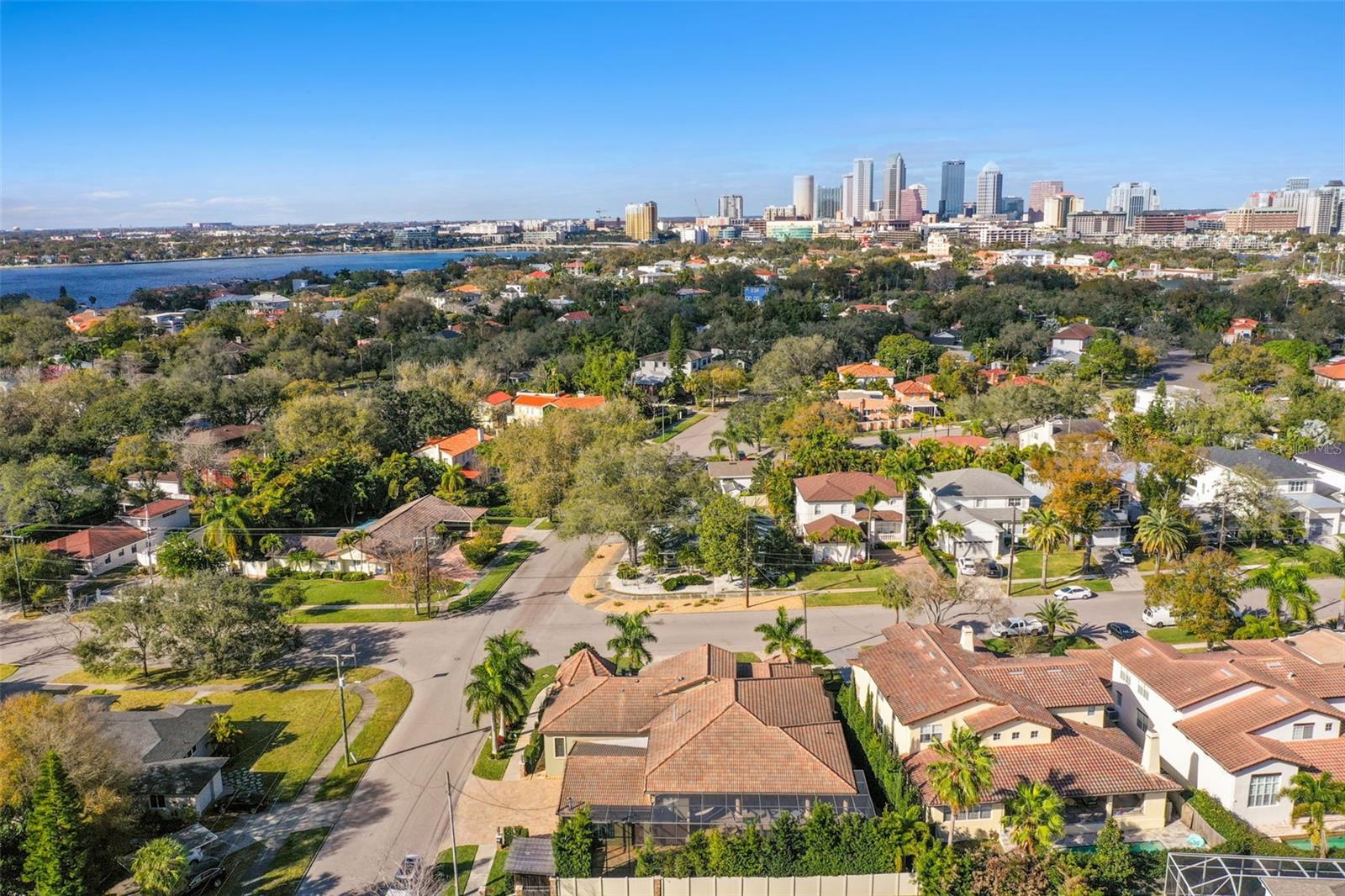 DAVIS ISLANDS PB10 PG52 TO 57 - Residential