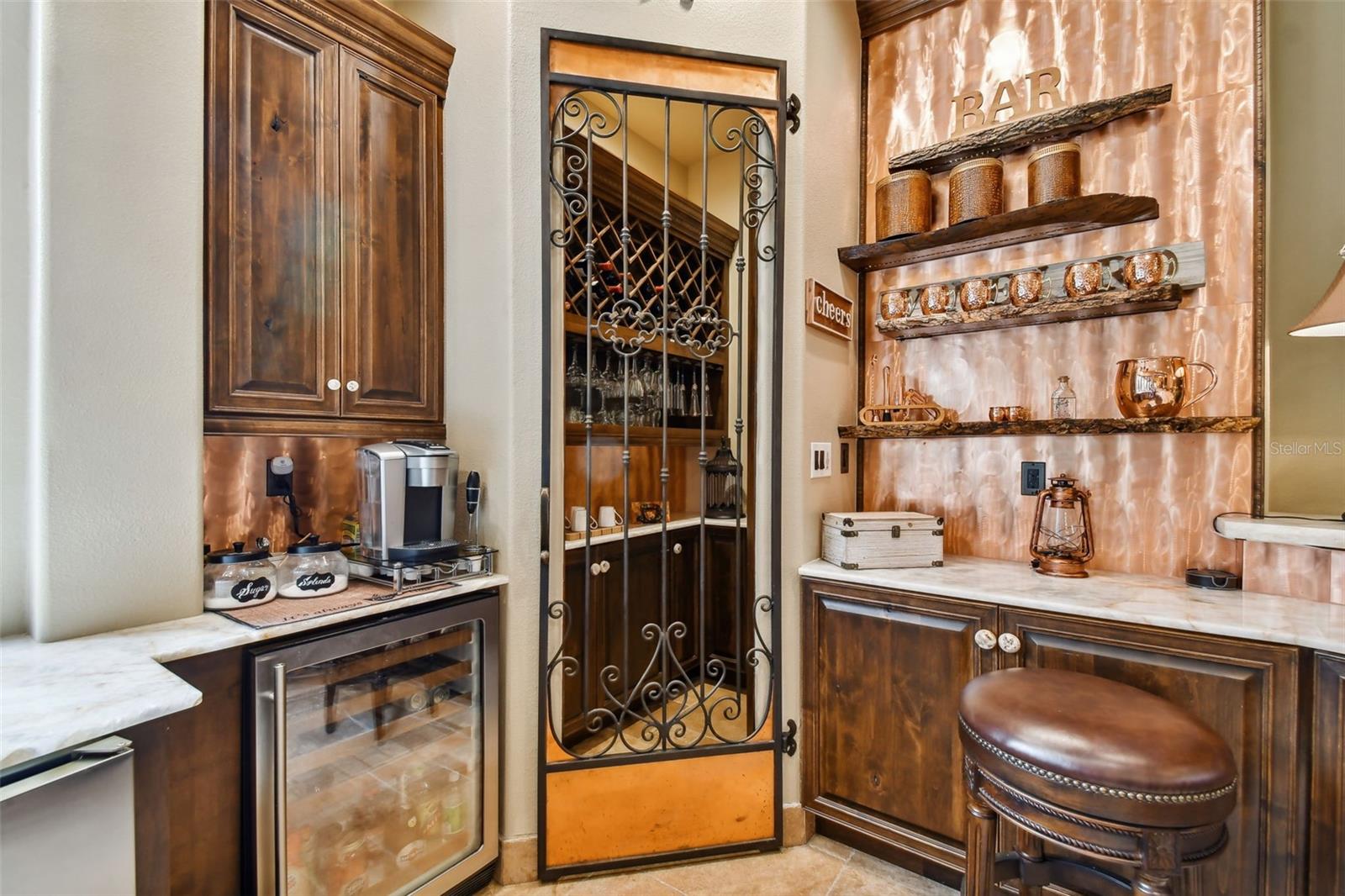 DAVIS ISLANDS PB10 PG52 TO 57 - Residential