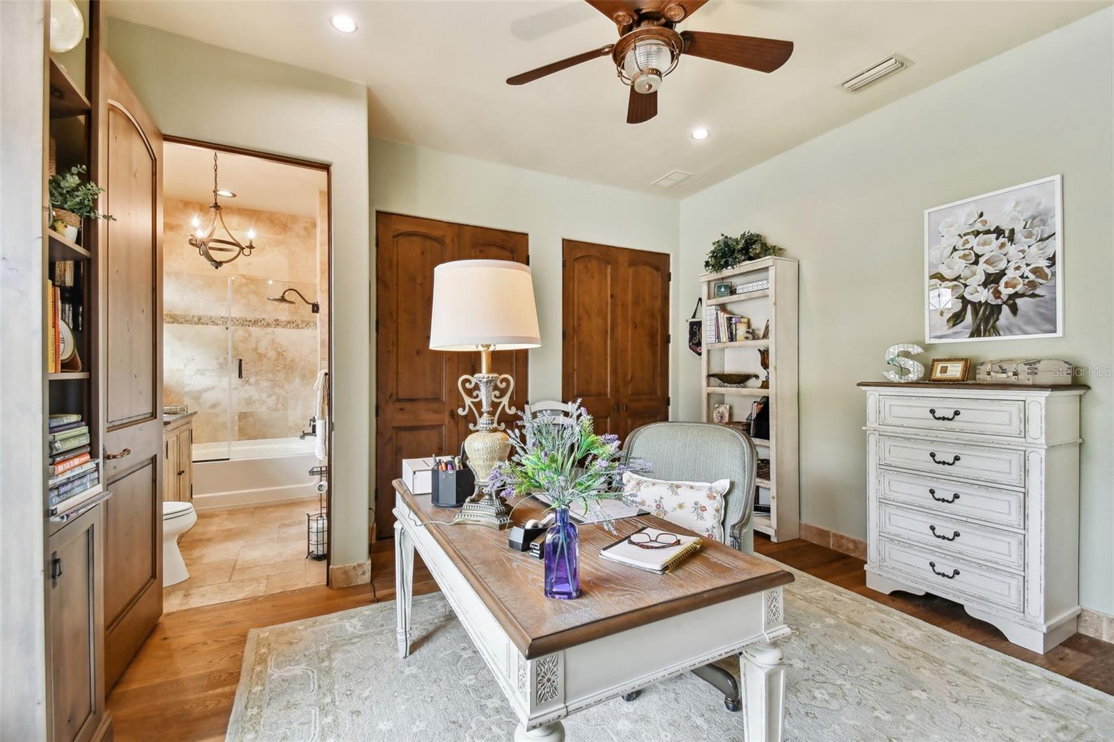 DAVIS ISLANDS PB10 PG52 TO 57 - Residential