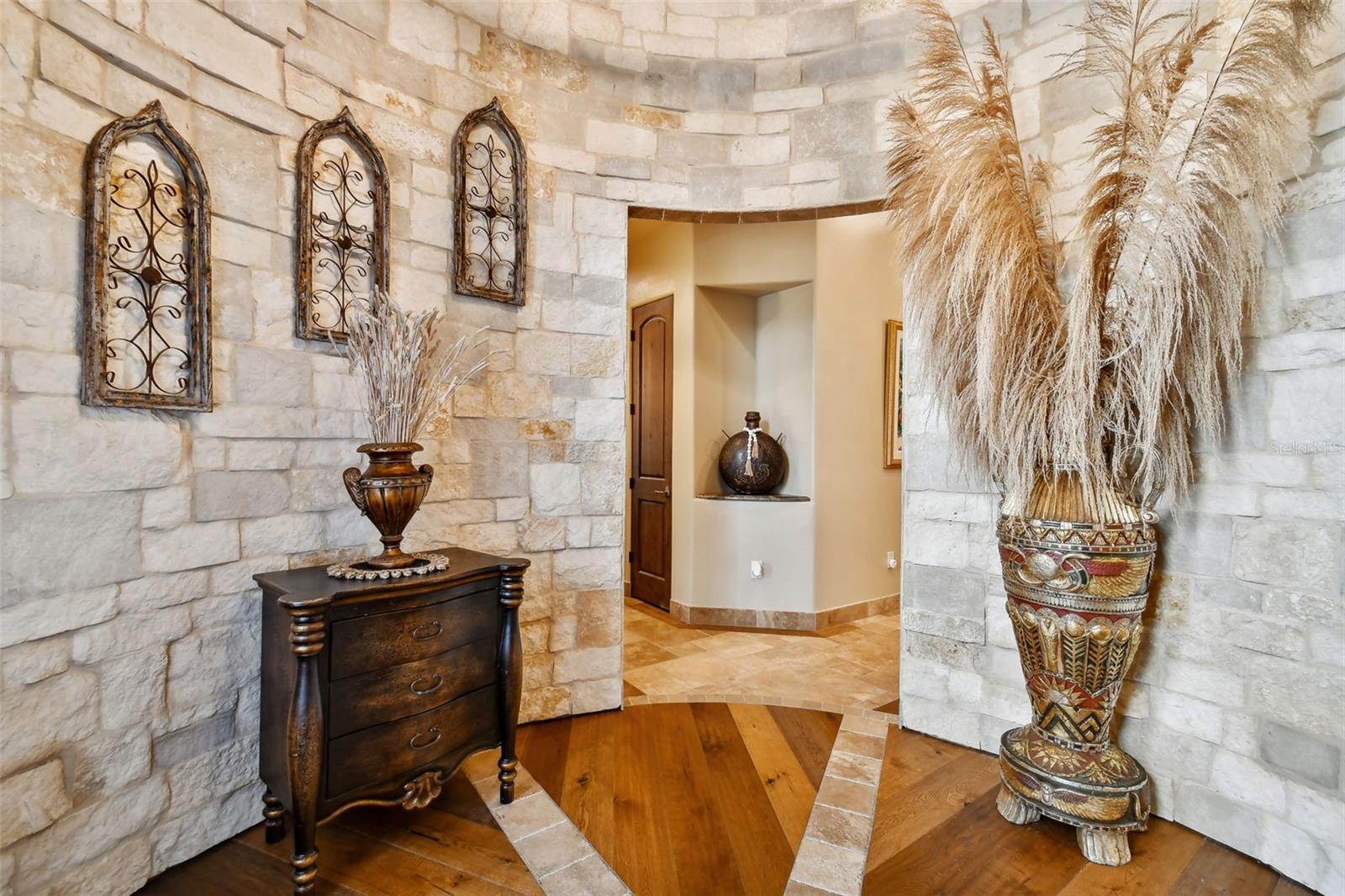 DAVIS ISLANDS PB10 PG52 TO 57 - Residential