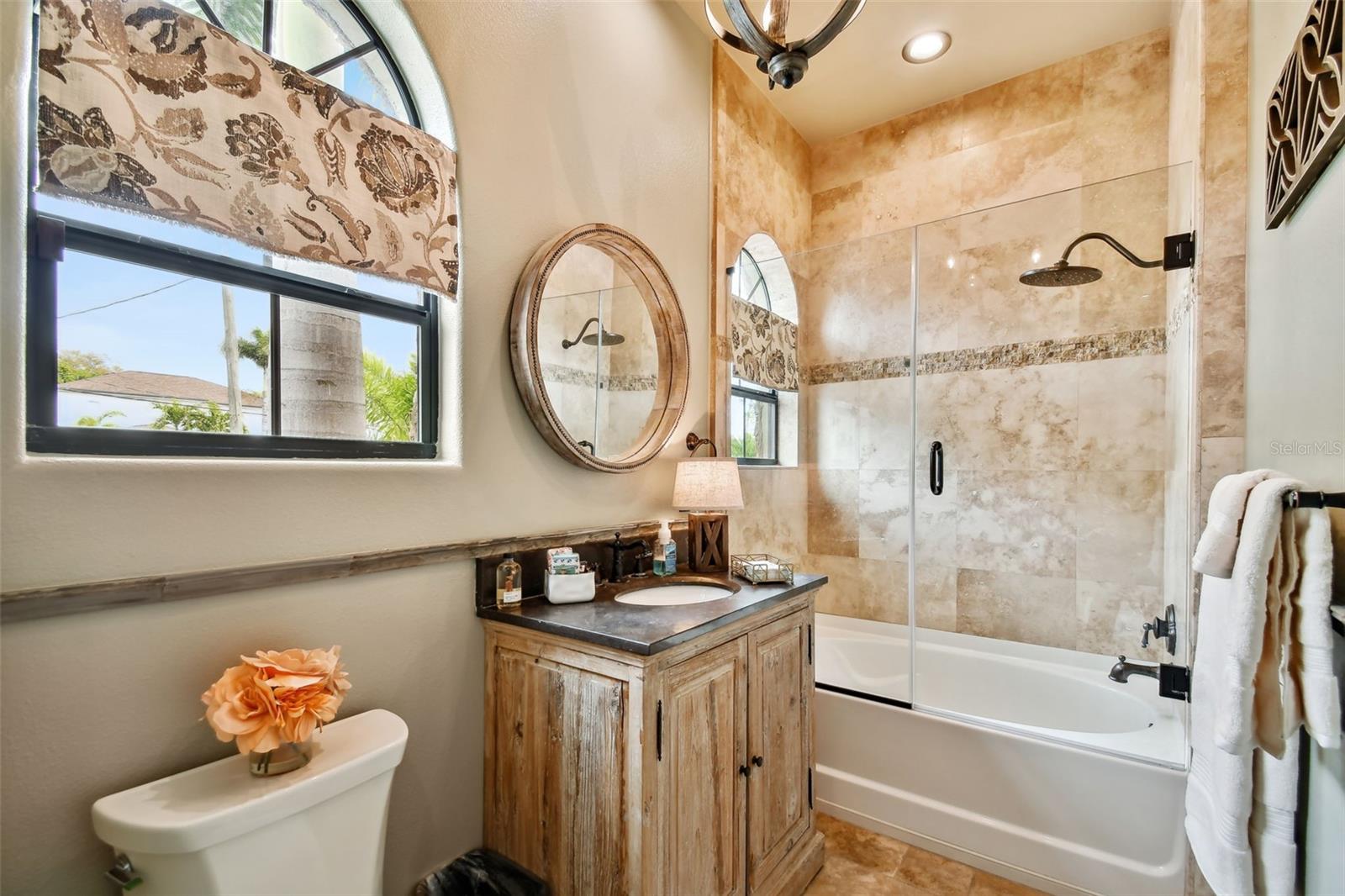 DAVIS ISLANDS PB10 PG52 TO 57 - Residential