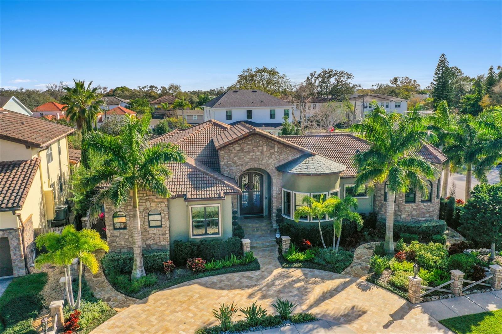 DAVIS ISLANDS PB10 PG52 TO 57 - Residential