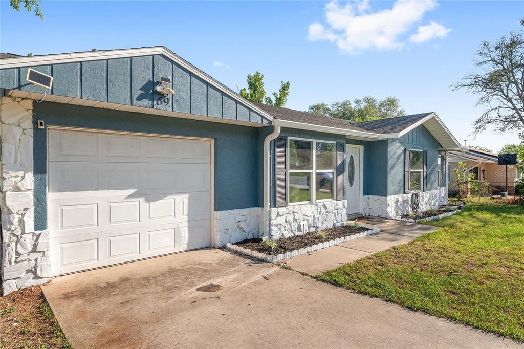 Photo of 69 Sapphire Road, Ocala, FL 34472 (MLS # OM724381)