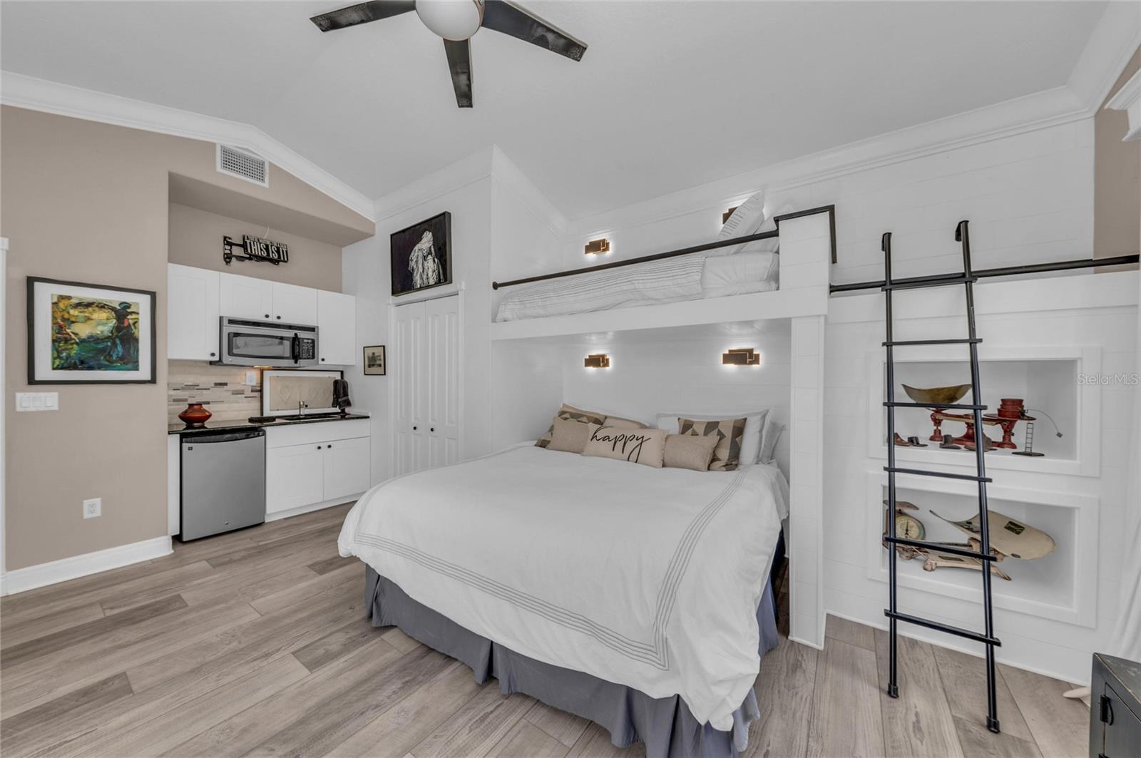 OAK FORD GOLF CLUB - Residential