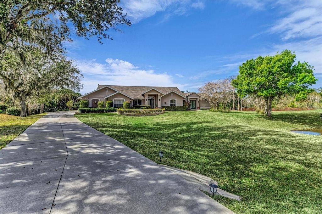 Photo of 12809 Sheringham Way, Sarasota, FL 34240 (MLS # A4681466)