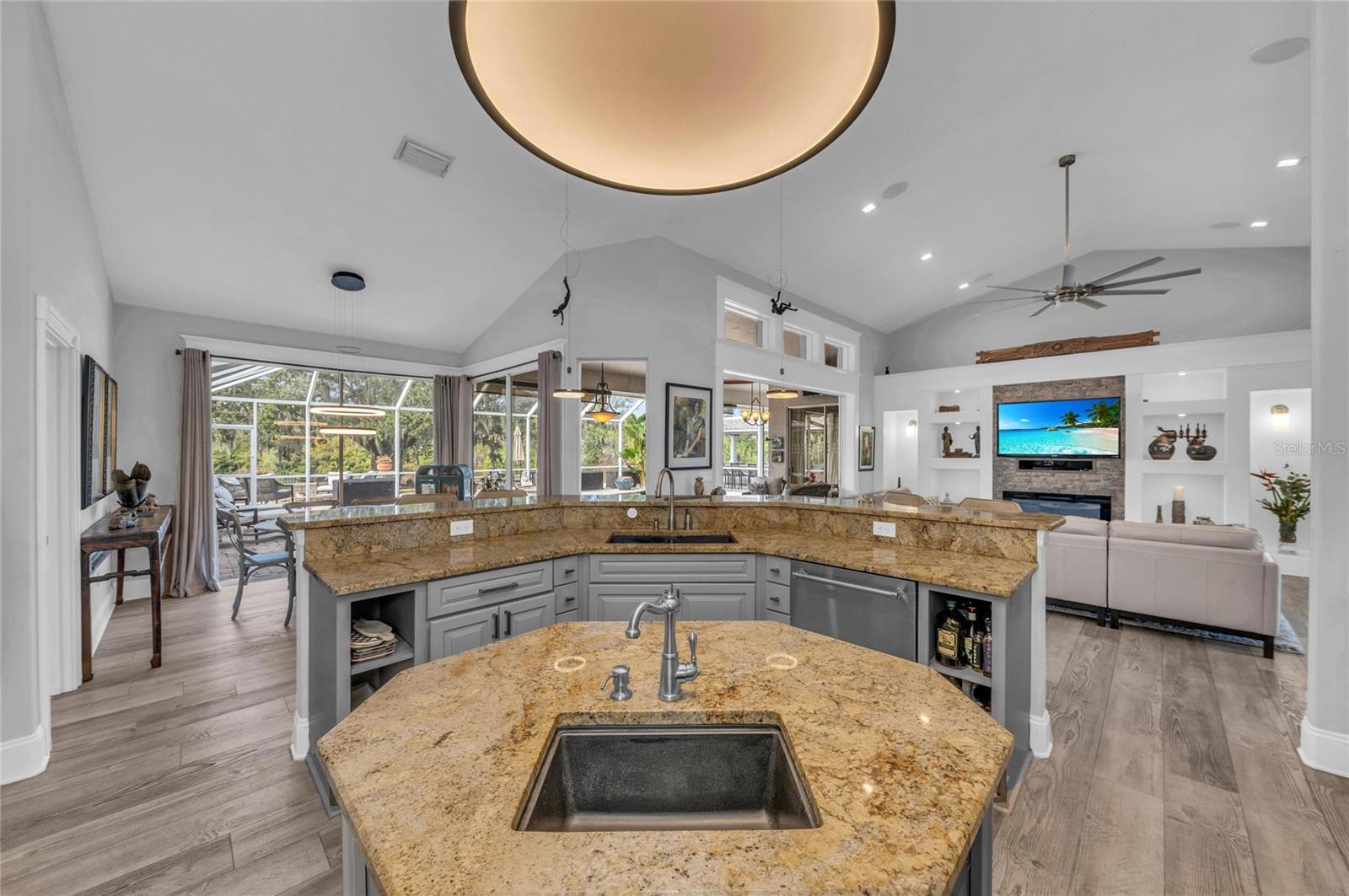 OAK FORD GOLF CLUB - Residential