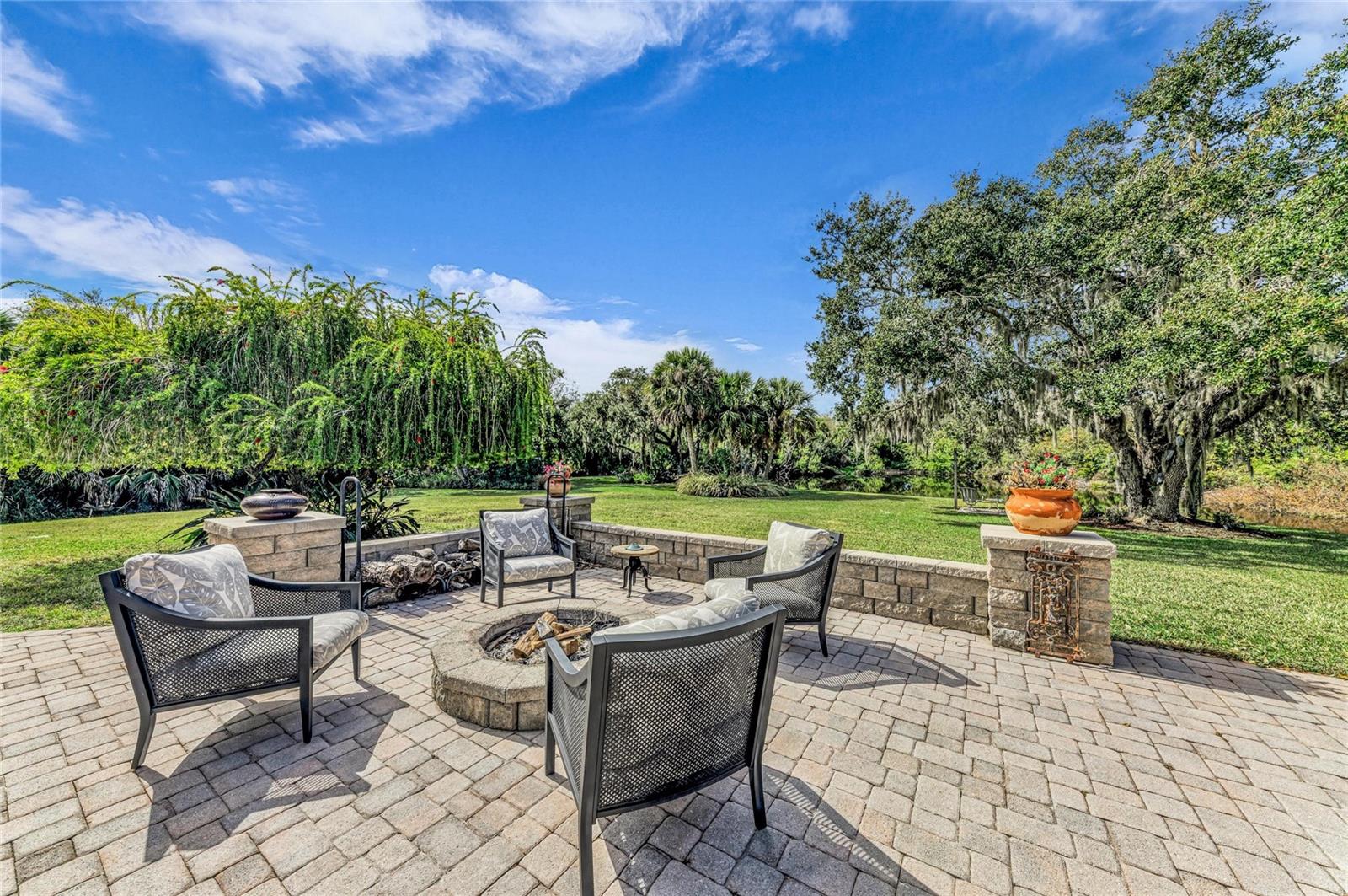 OAK FORD GOLF CLUB - Residential