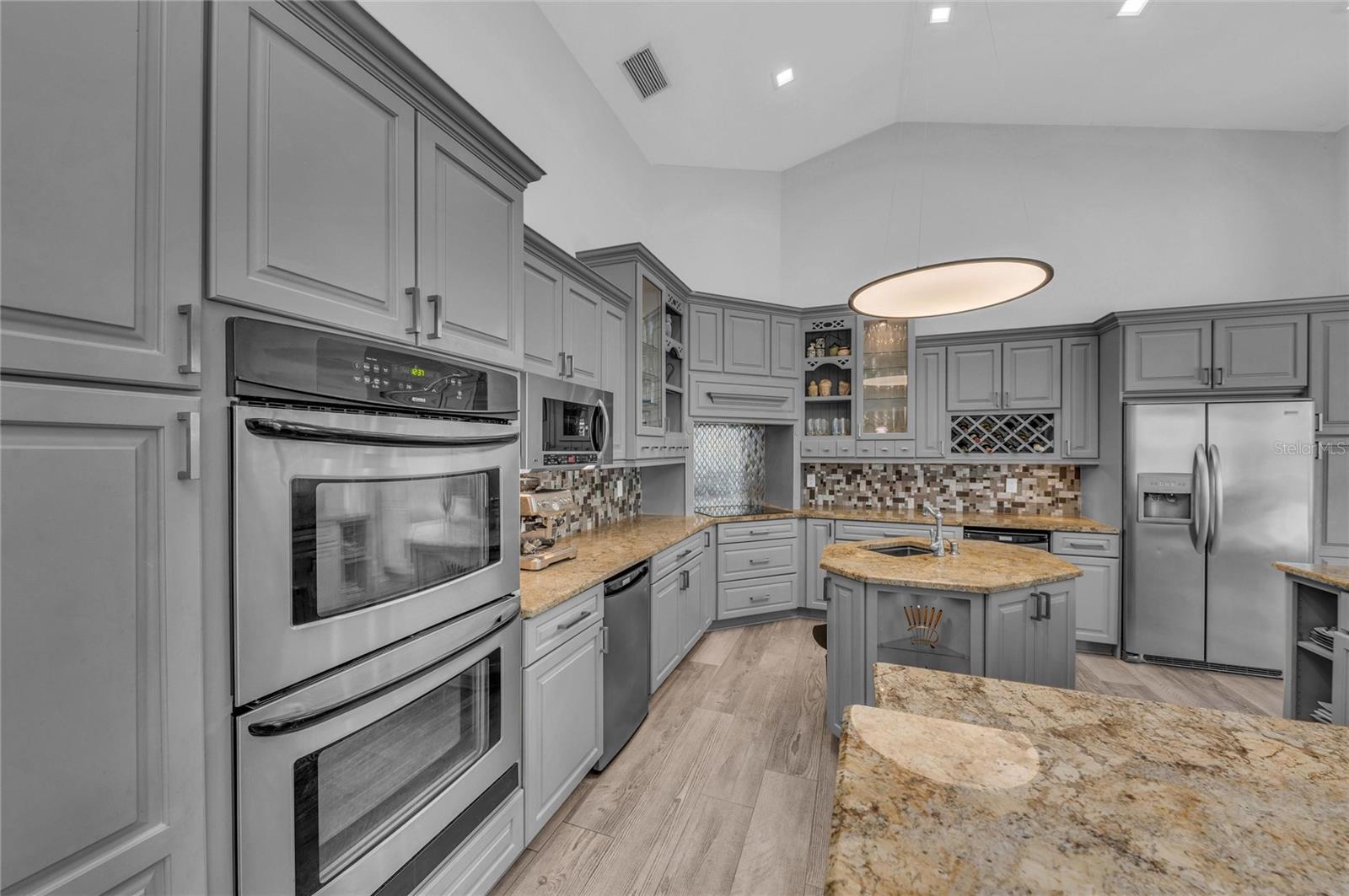 OAK FORD GOLF CLUB - Residential