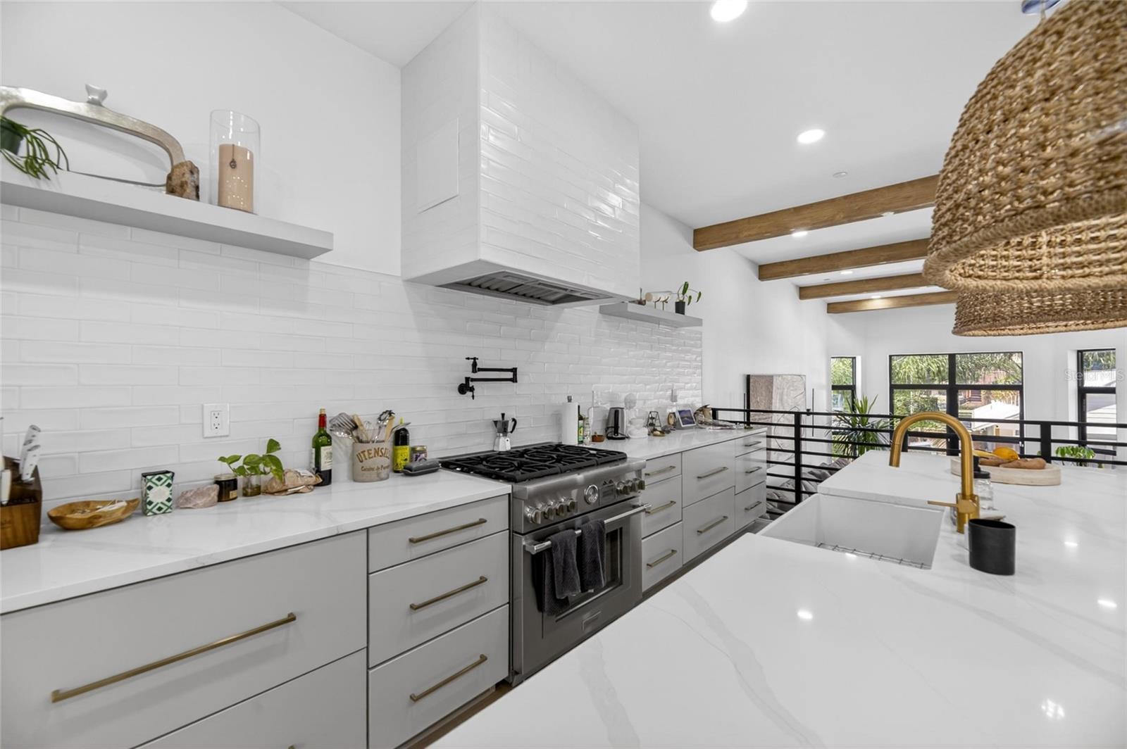 7TH & MORGAN TWNHMS - Residential