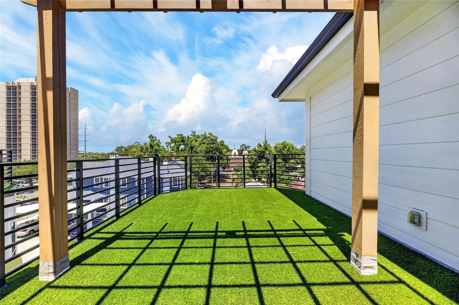 7TH & MORGAN TWNHMS - Residential