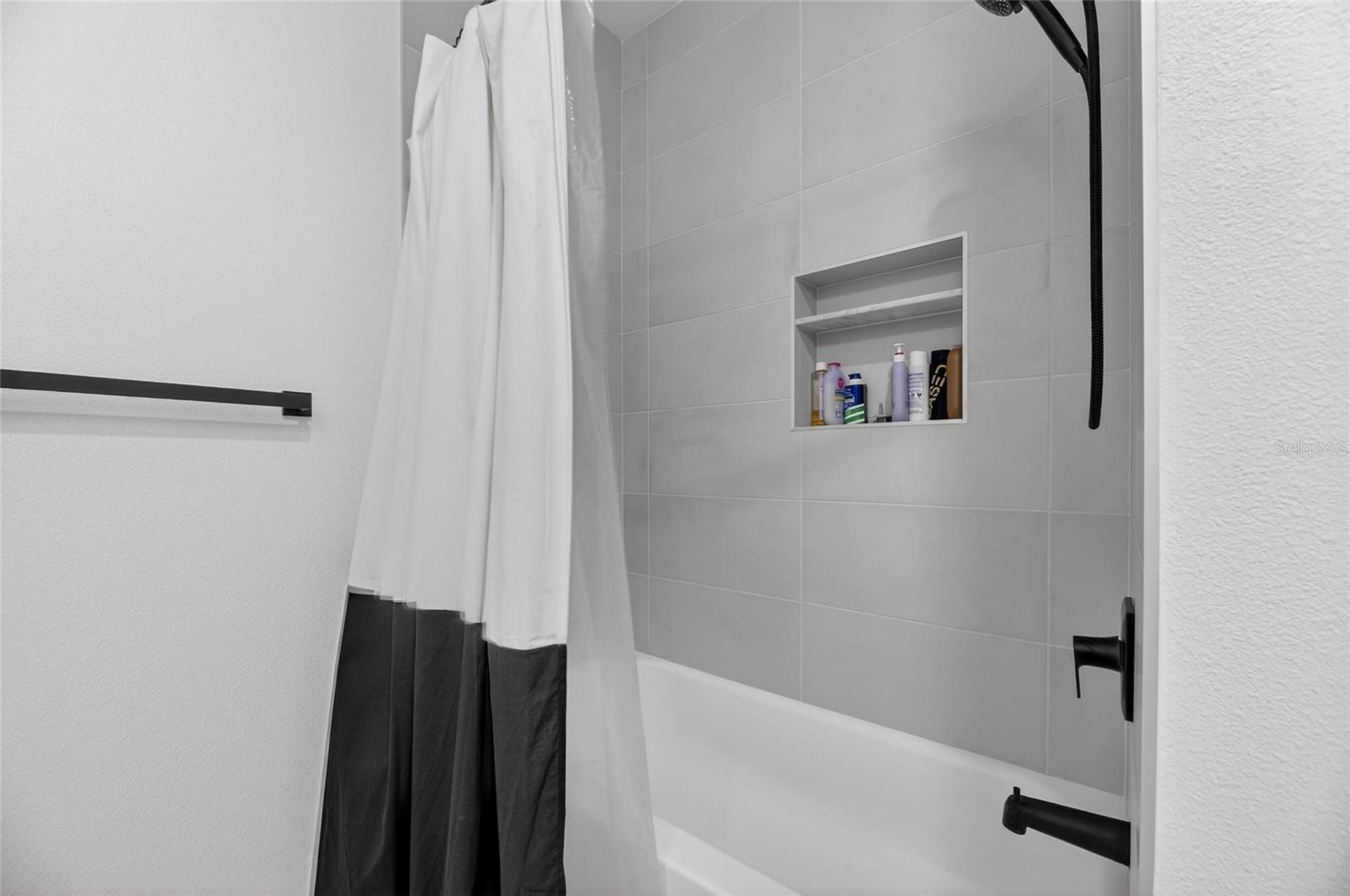 7TH & MORGAN TWNHMS - Residential