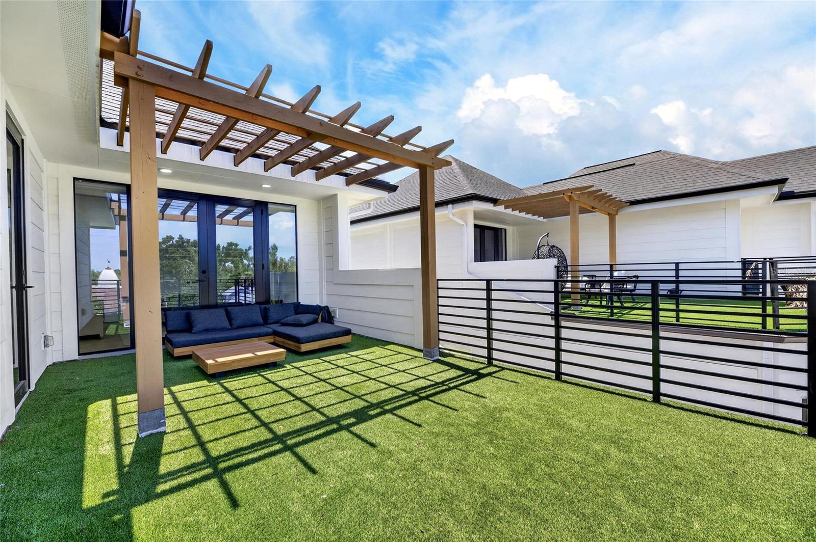 7TH & MORGAN TWNHMS - Residential