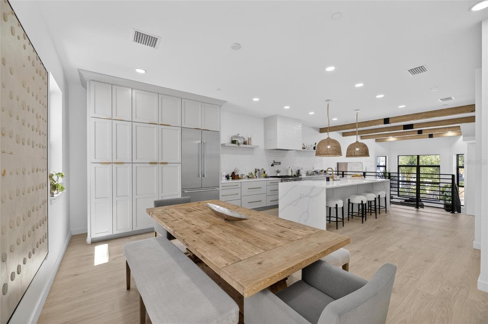 7TH & MORGAN TWNHMS - Residential