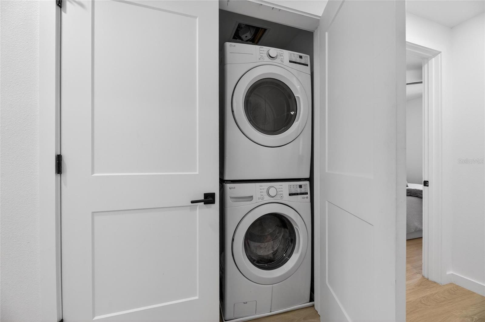 7TH & MORGAN TWNHMS - Residential