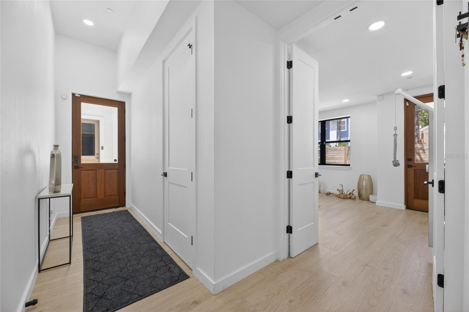 7TH & MORGAN TWNHMS - Residential