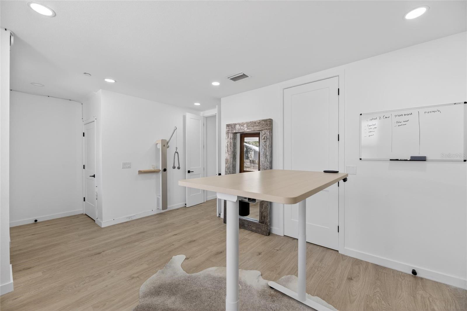 7TH & MORGAN TWNHMS - Residential