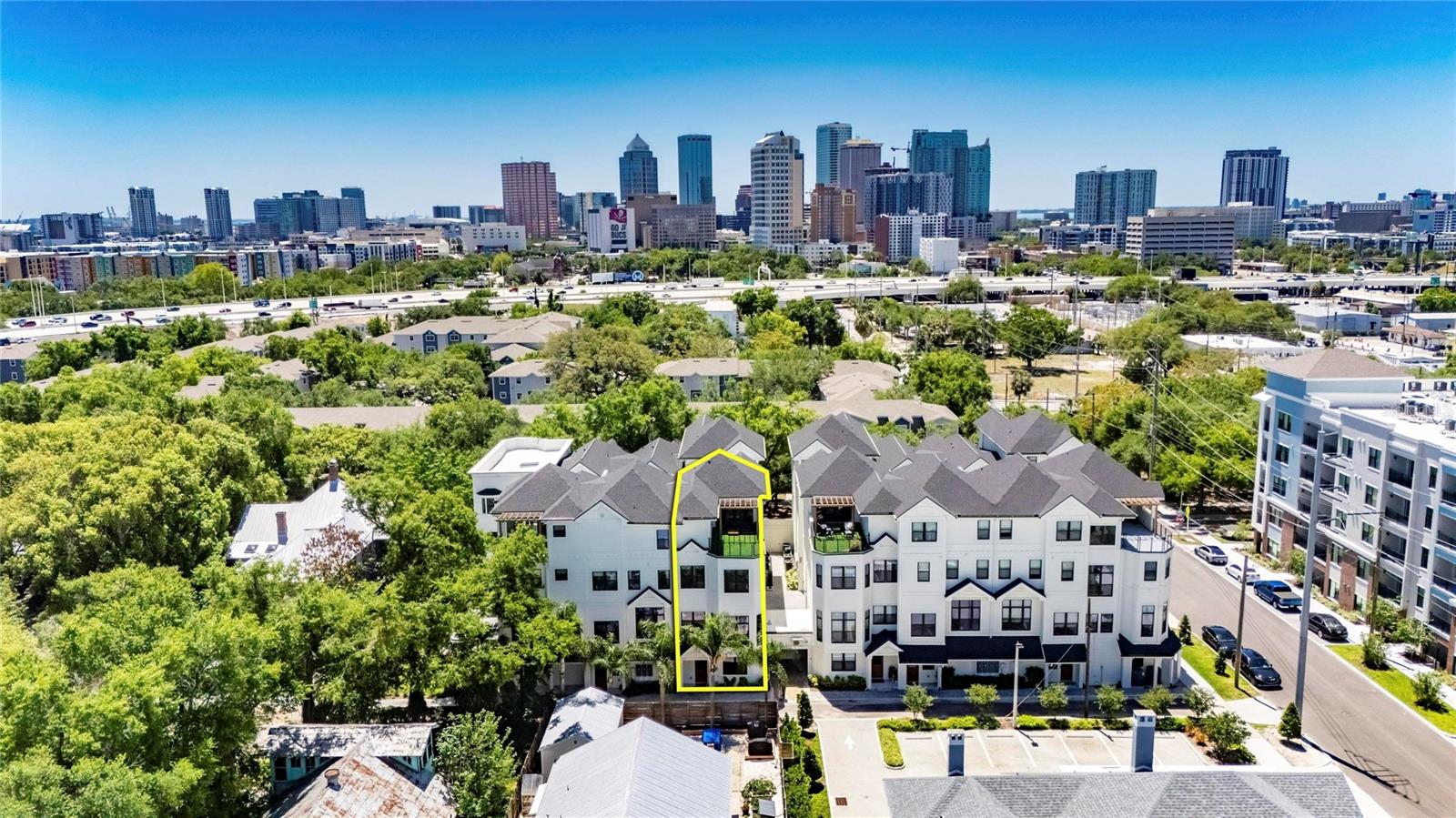 7TH & MORGAN TWNHMS - Residential