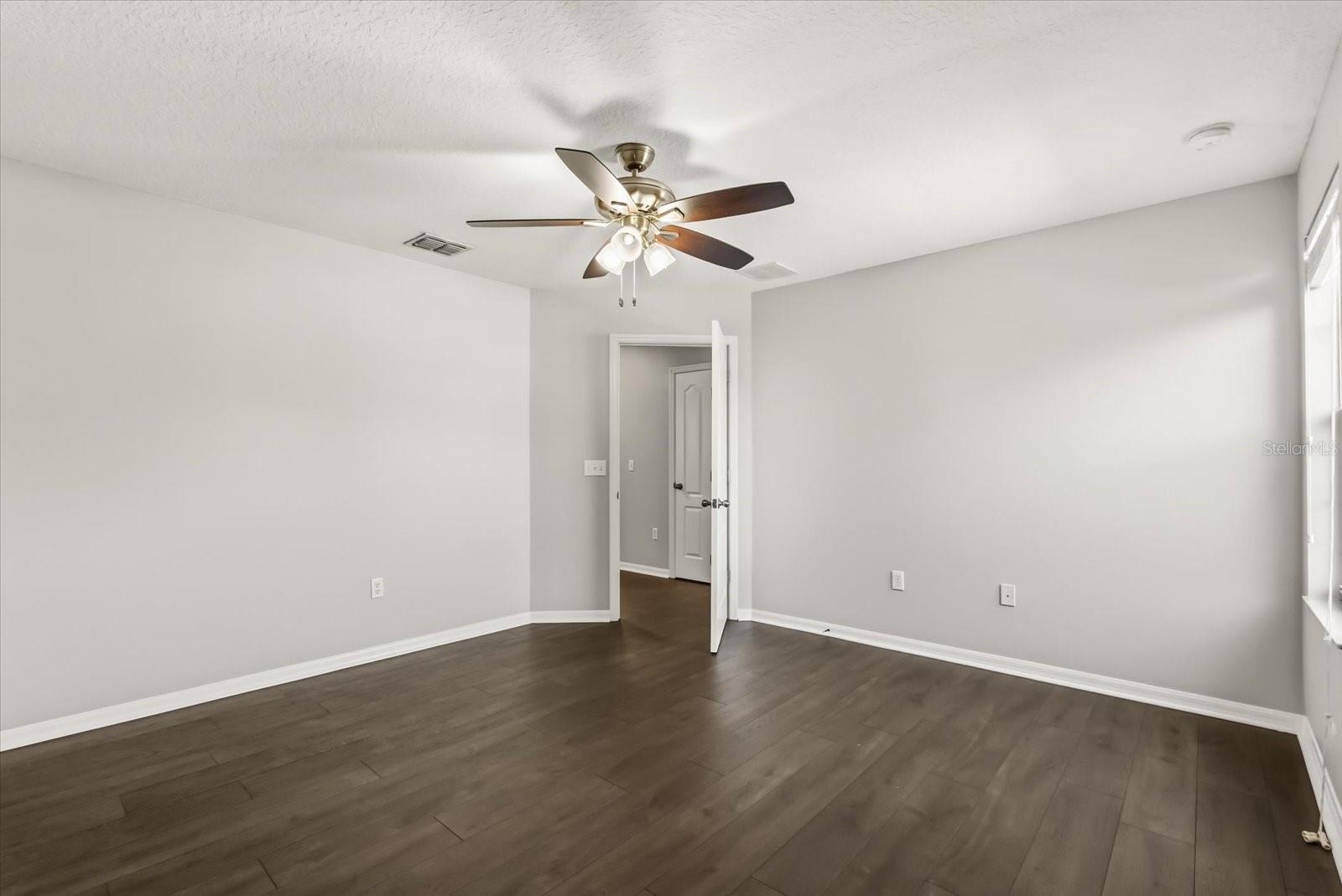 GROVE PK/STONE CREST A-E - Residential