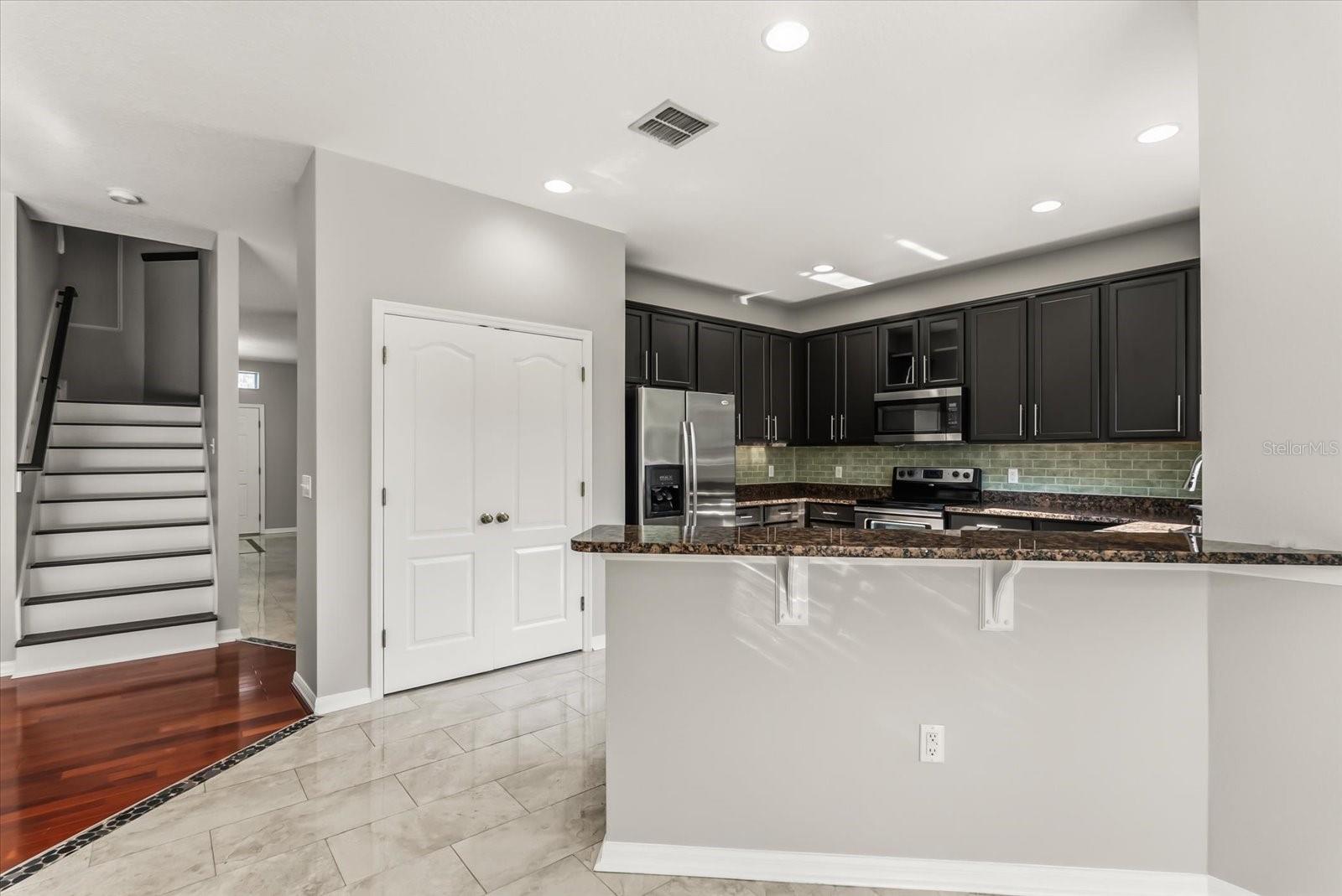 GROVE PK/STONE CREST A-E - Residential